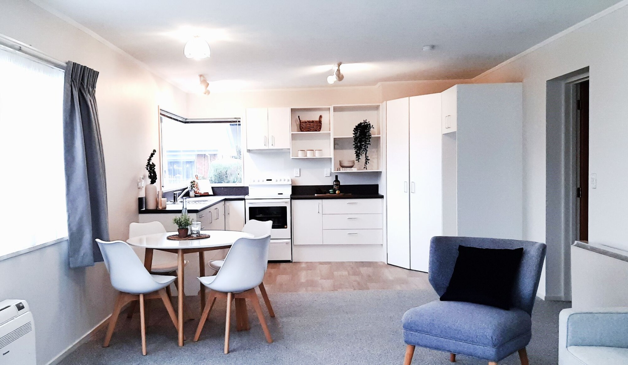 property carousel image 1