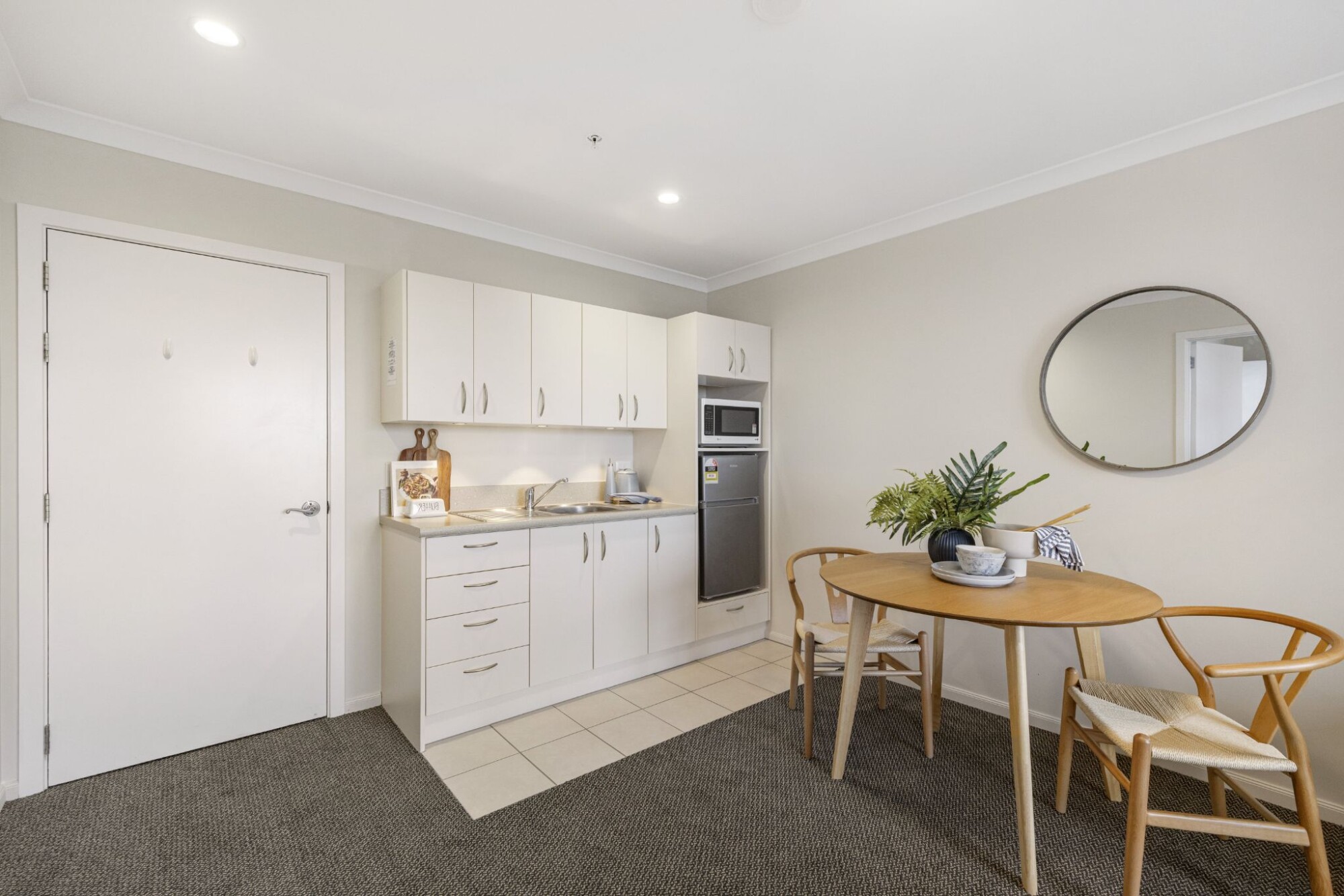 property carousel image 2