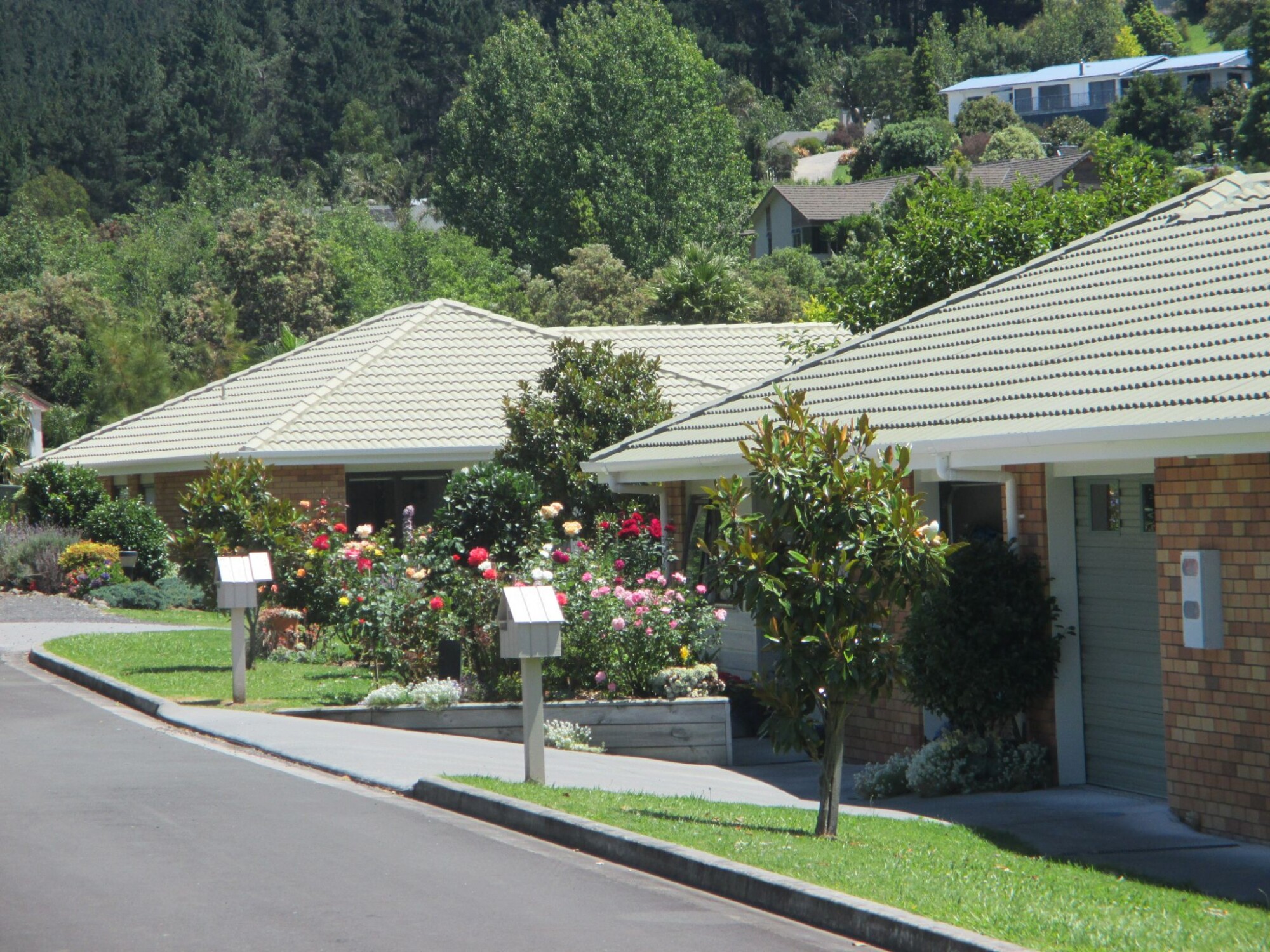 property carousel image 1