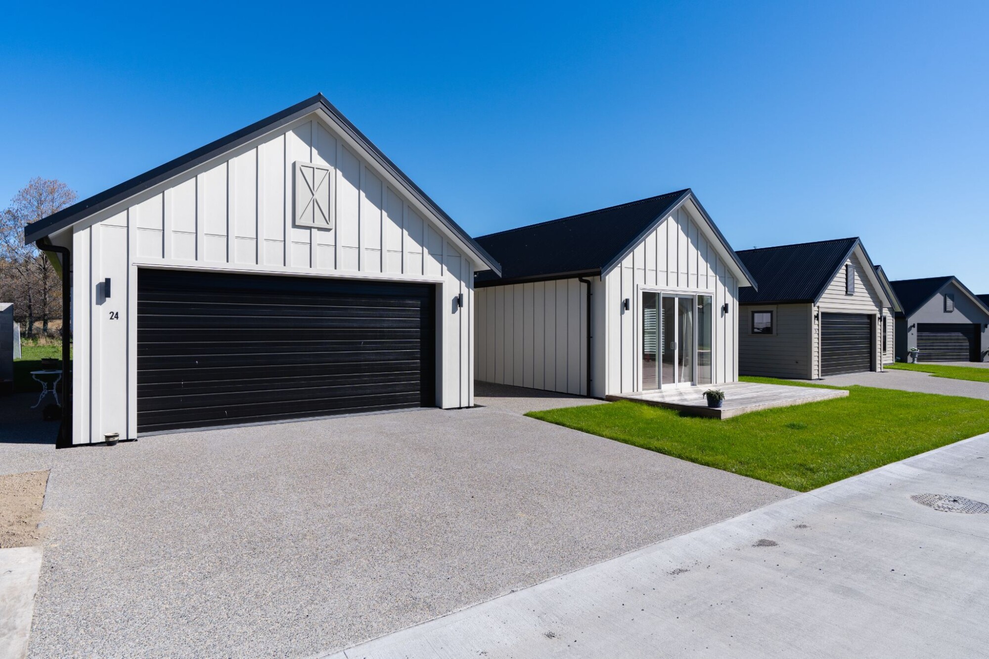 property carousel image 11