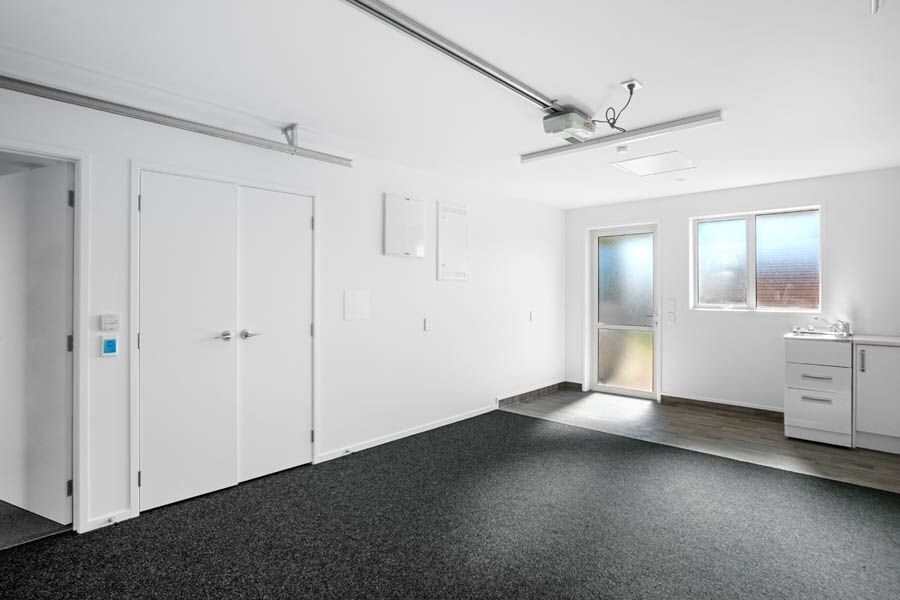 property carousel image 10