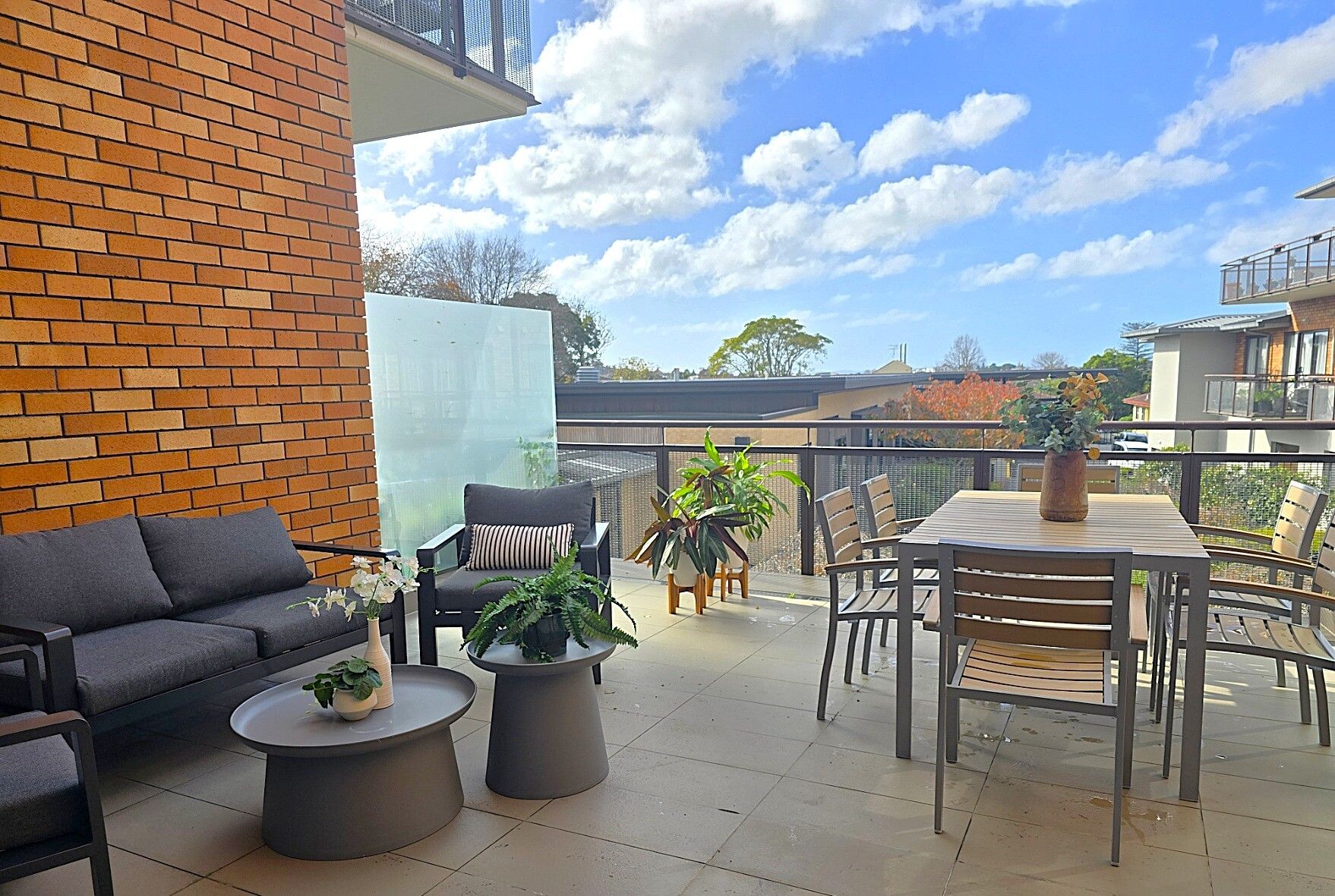 property carousel image 11