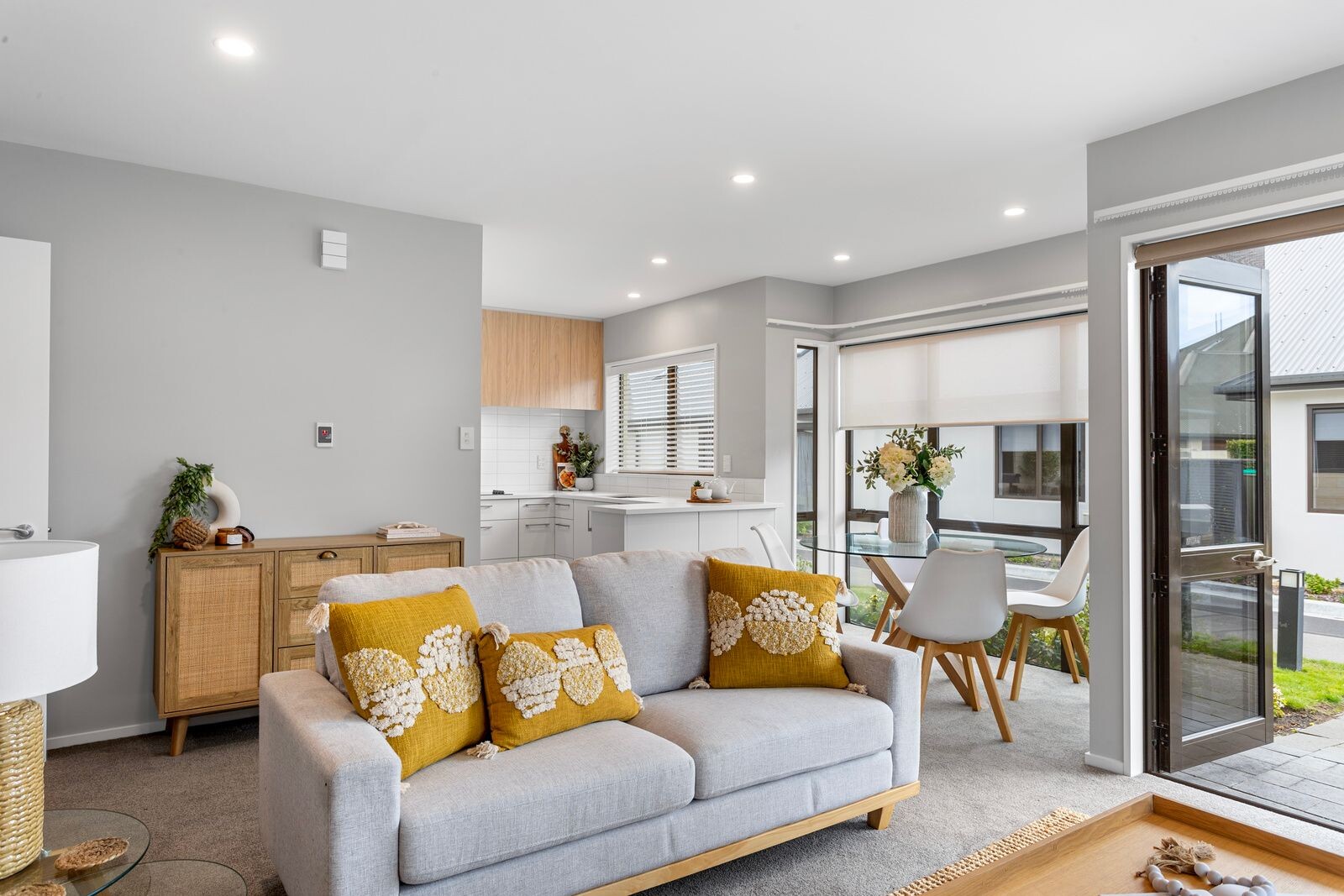 property carousel image 2