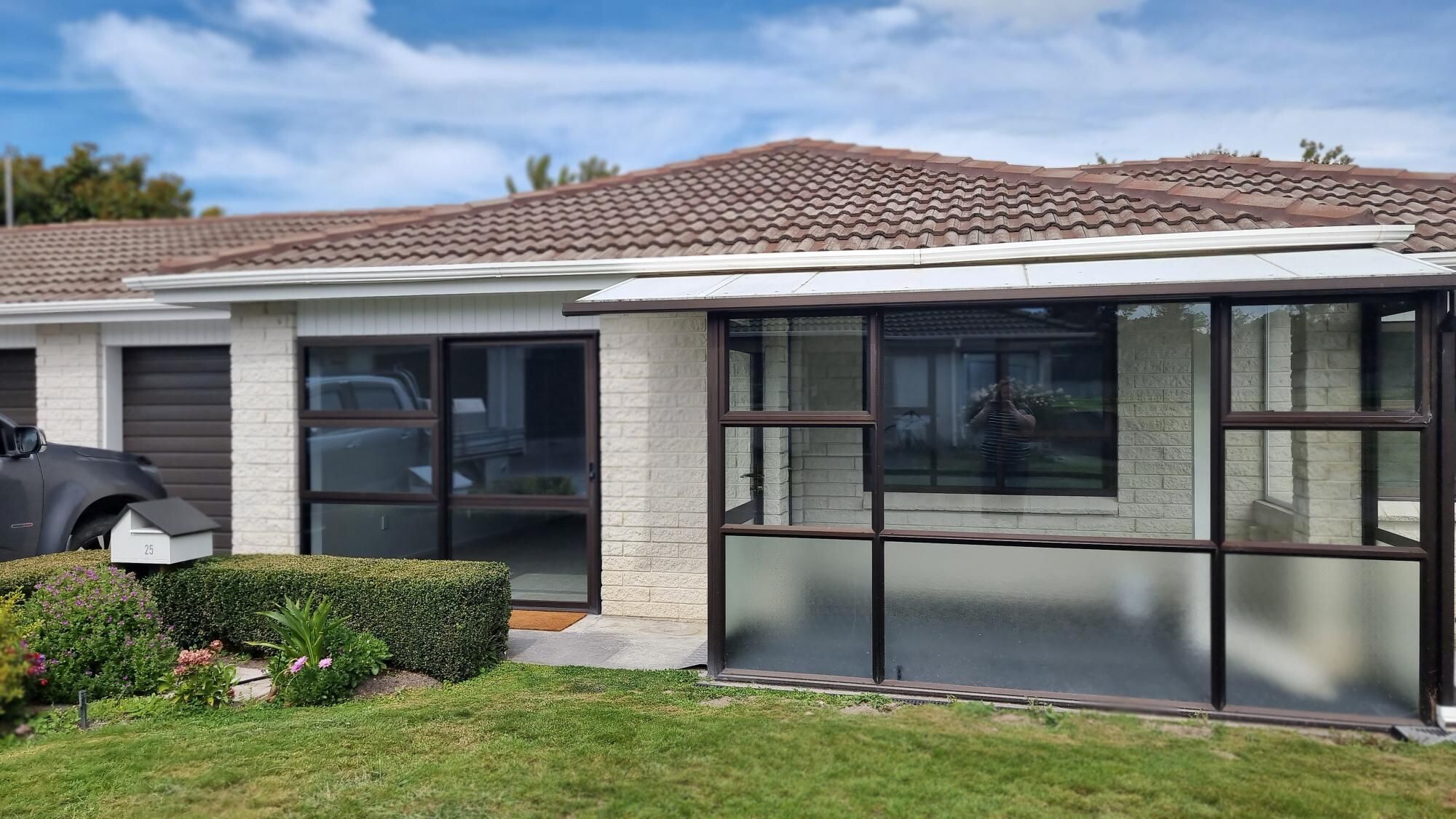 property carousel image 1