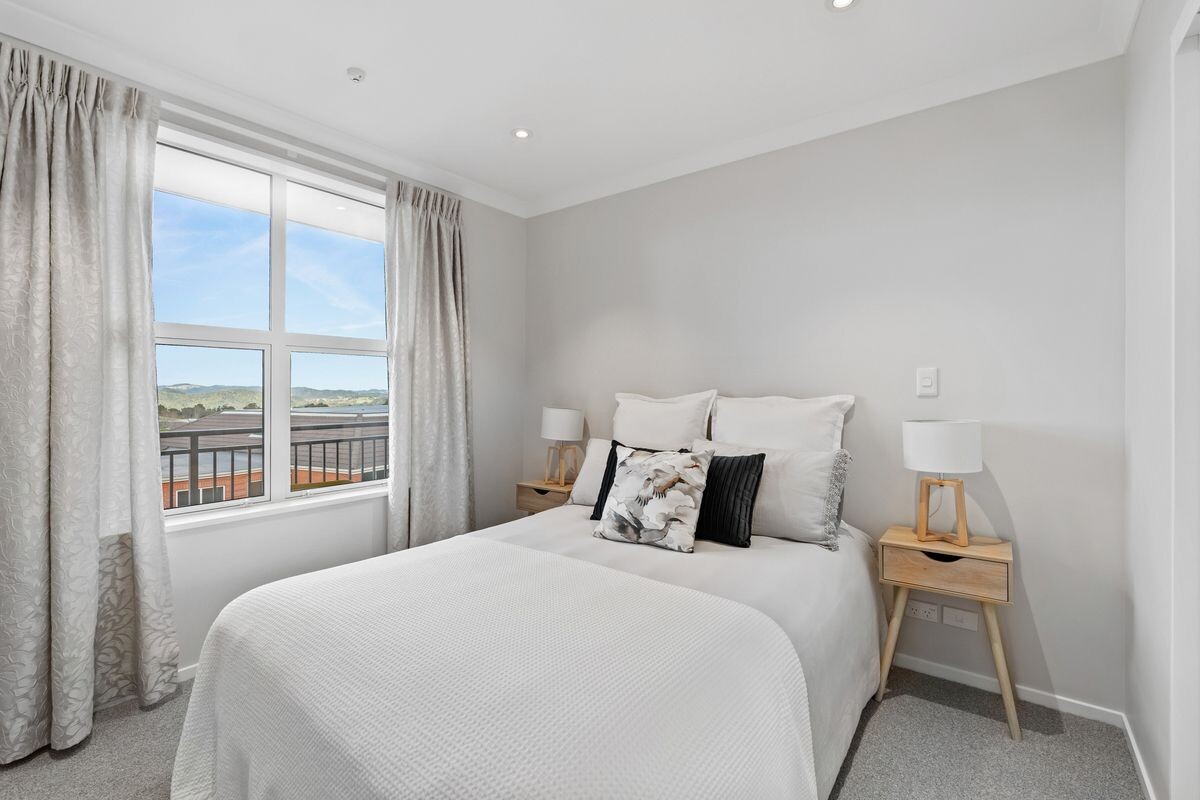 property carousel image 5