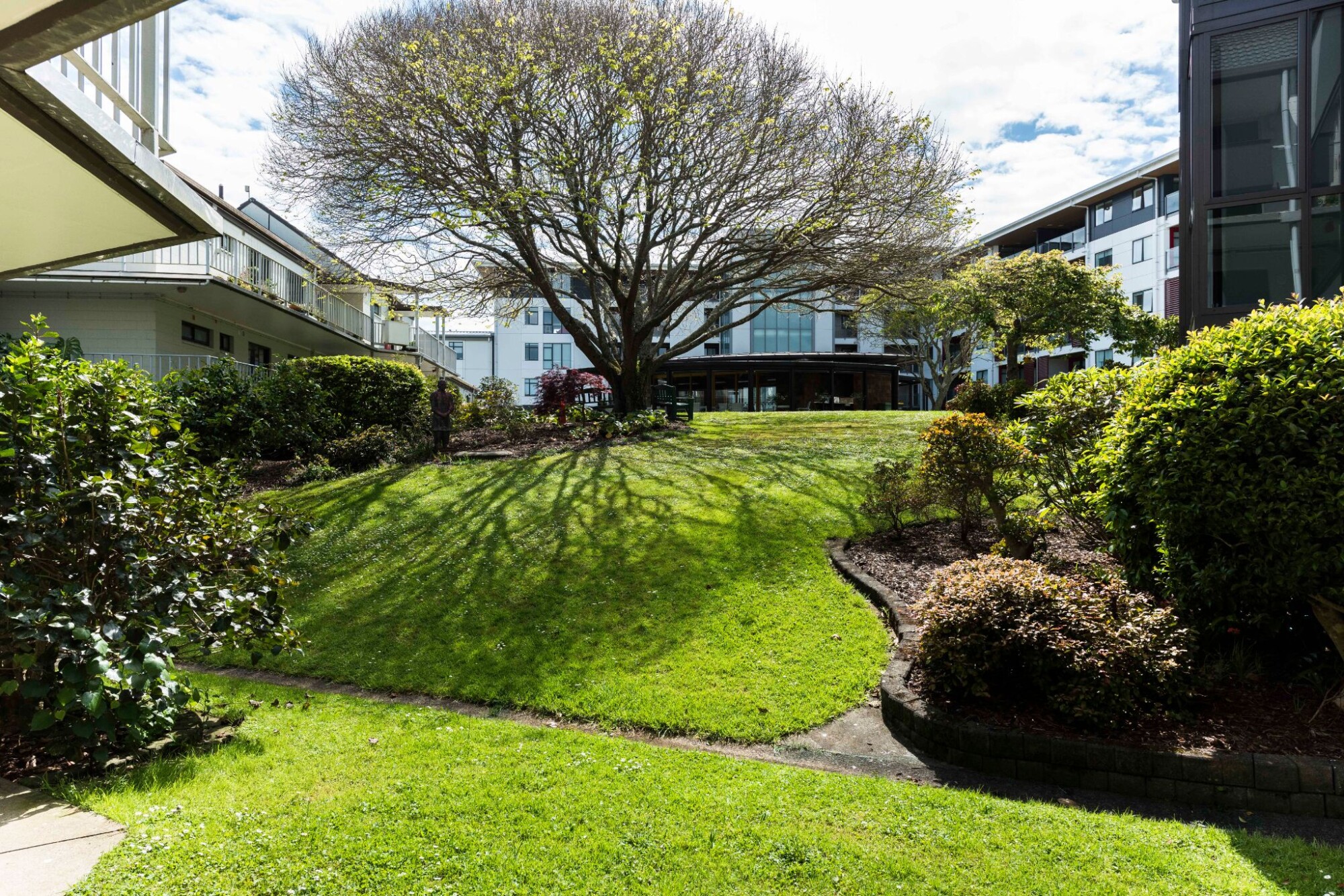 property carousel image 9