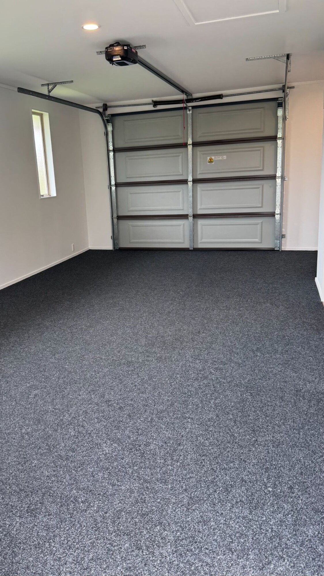 property carousel image 9