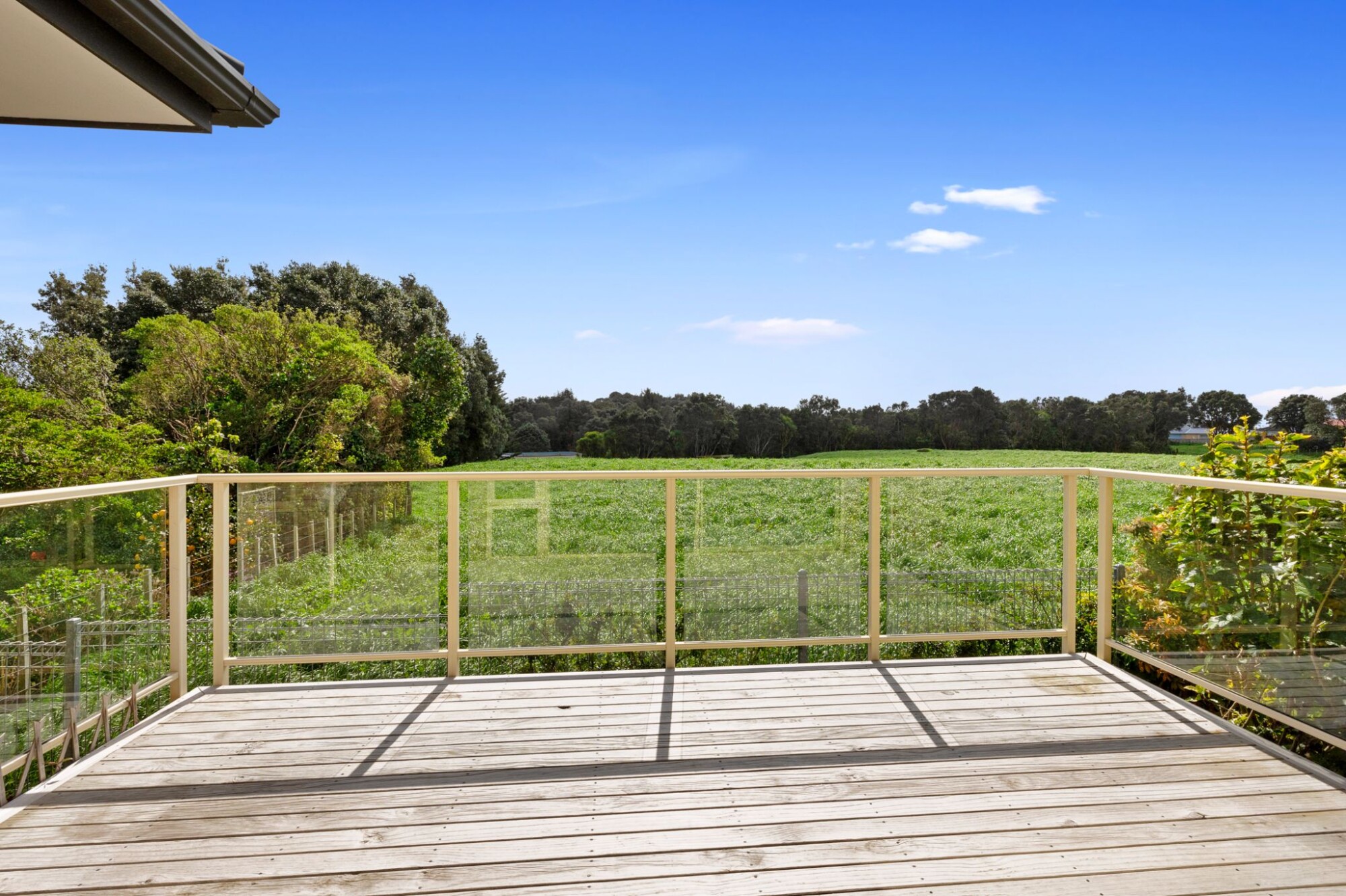 property carousel image 17