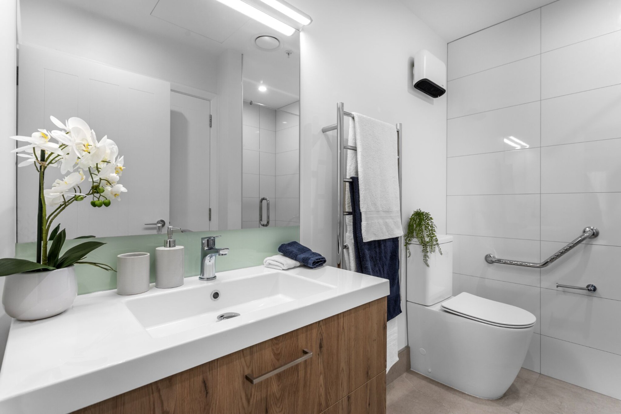 property carousel image 8