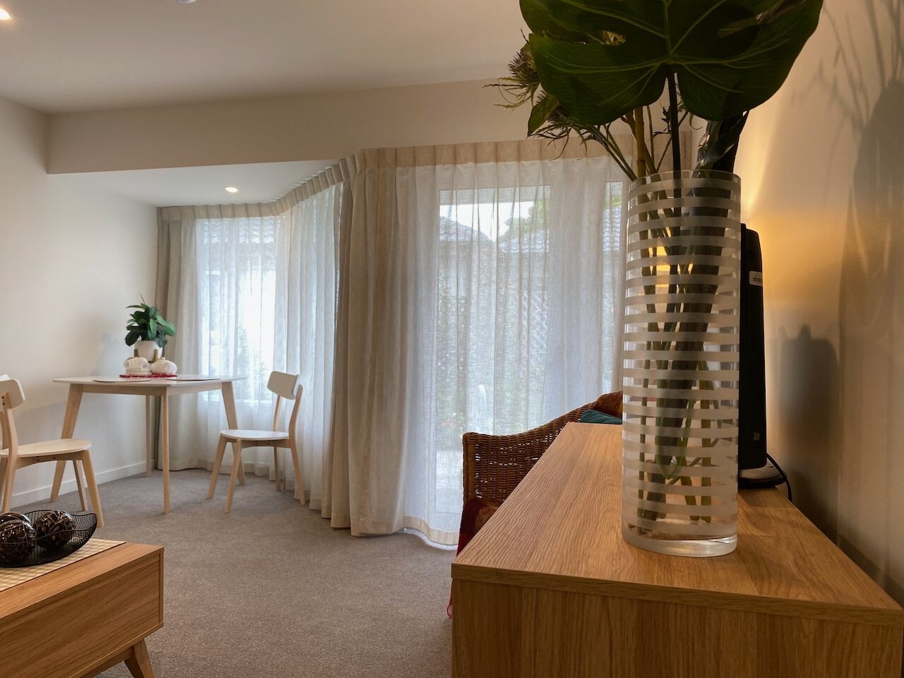 property carousel image 6