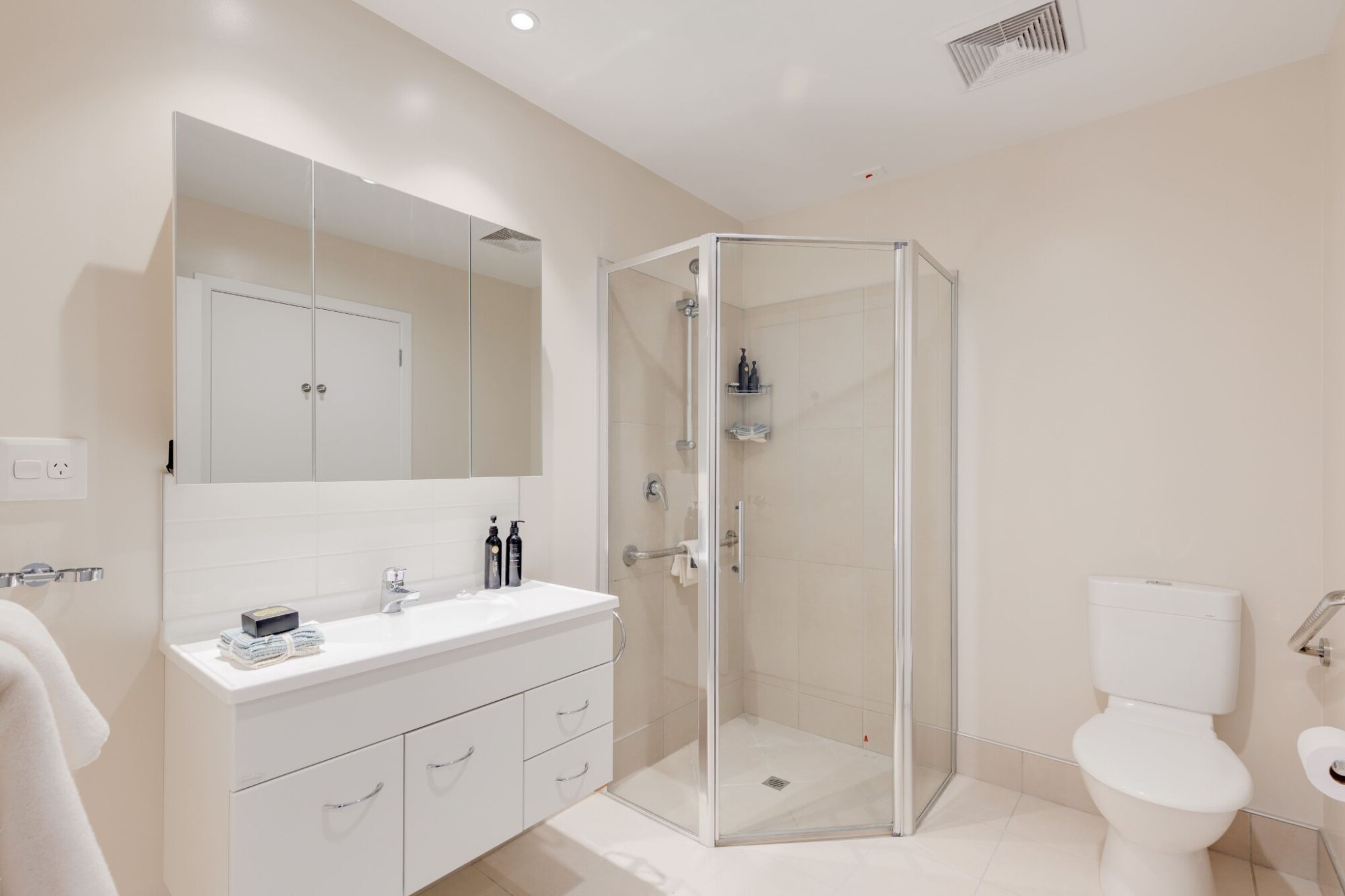 property carousel image 5