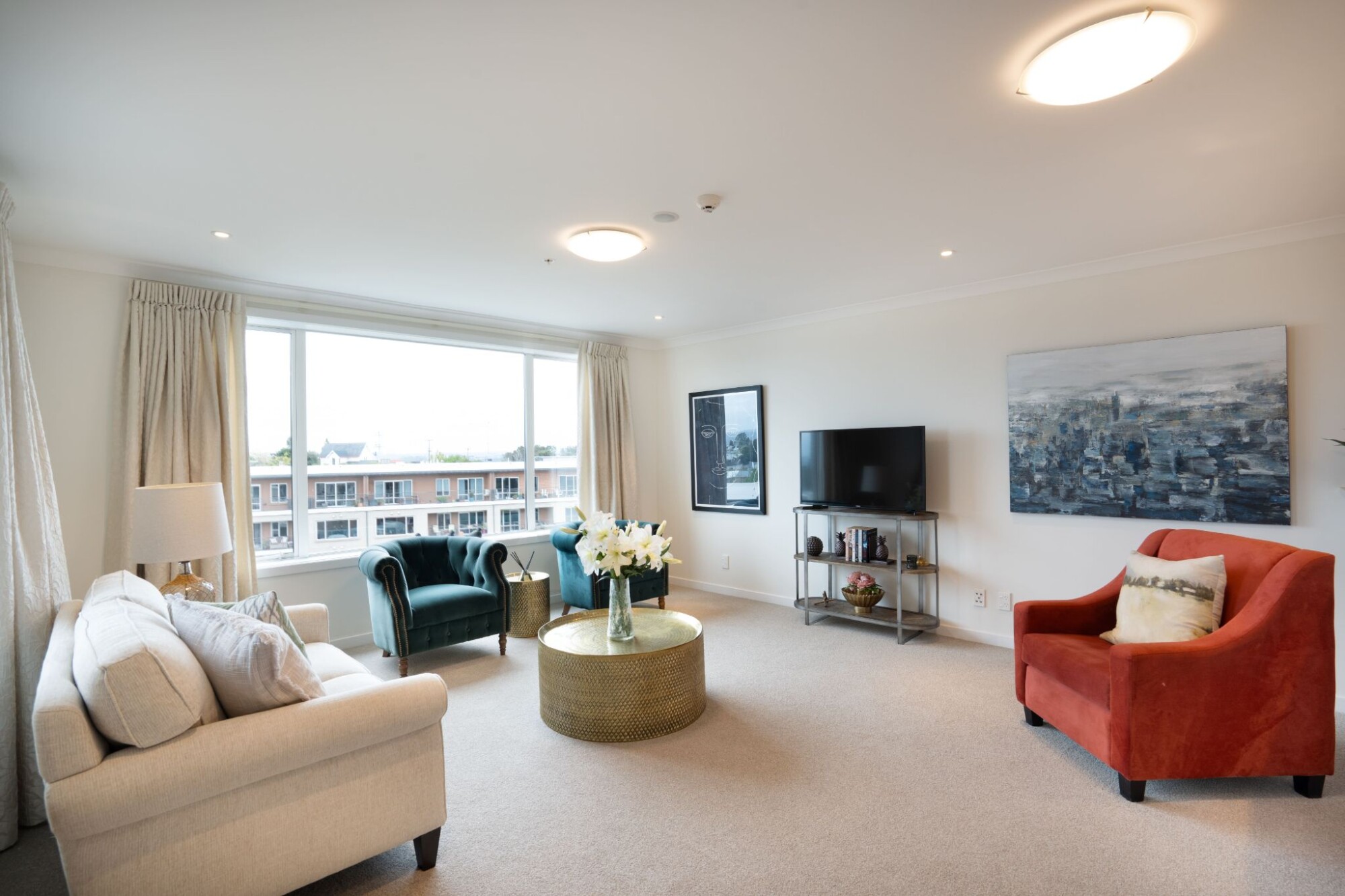 property carousel image 2