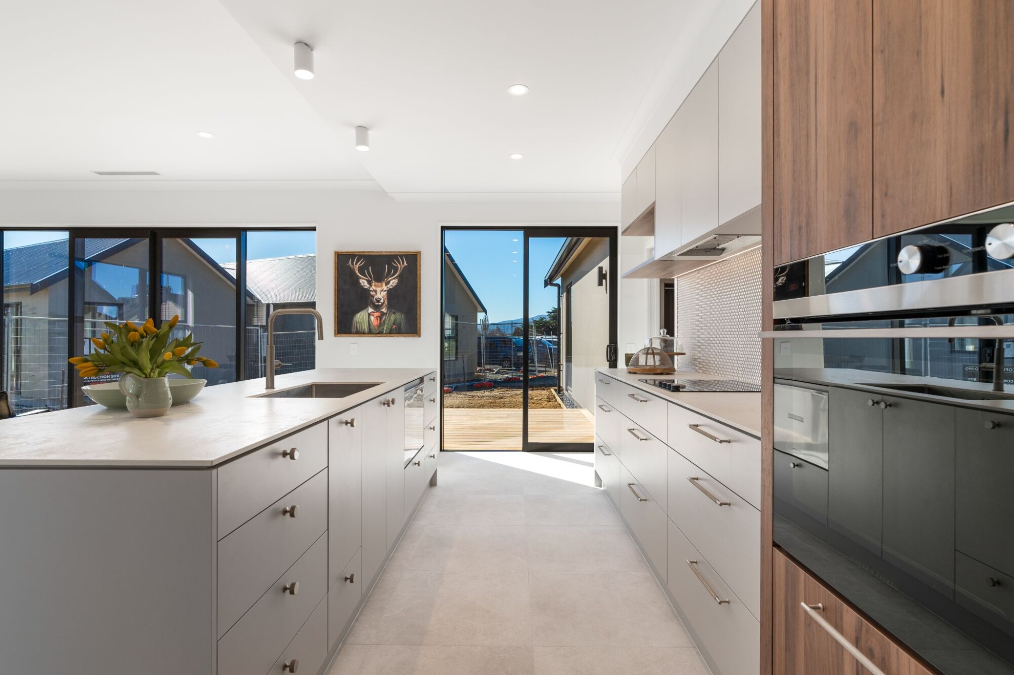 property carousel image 4