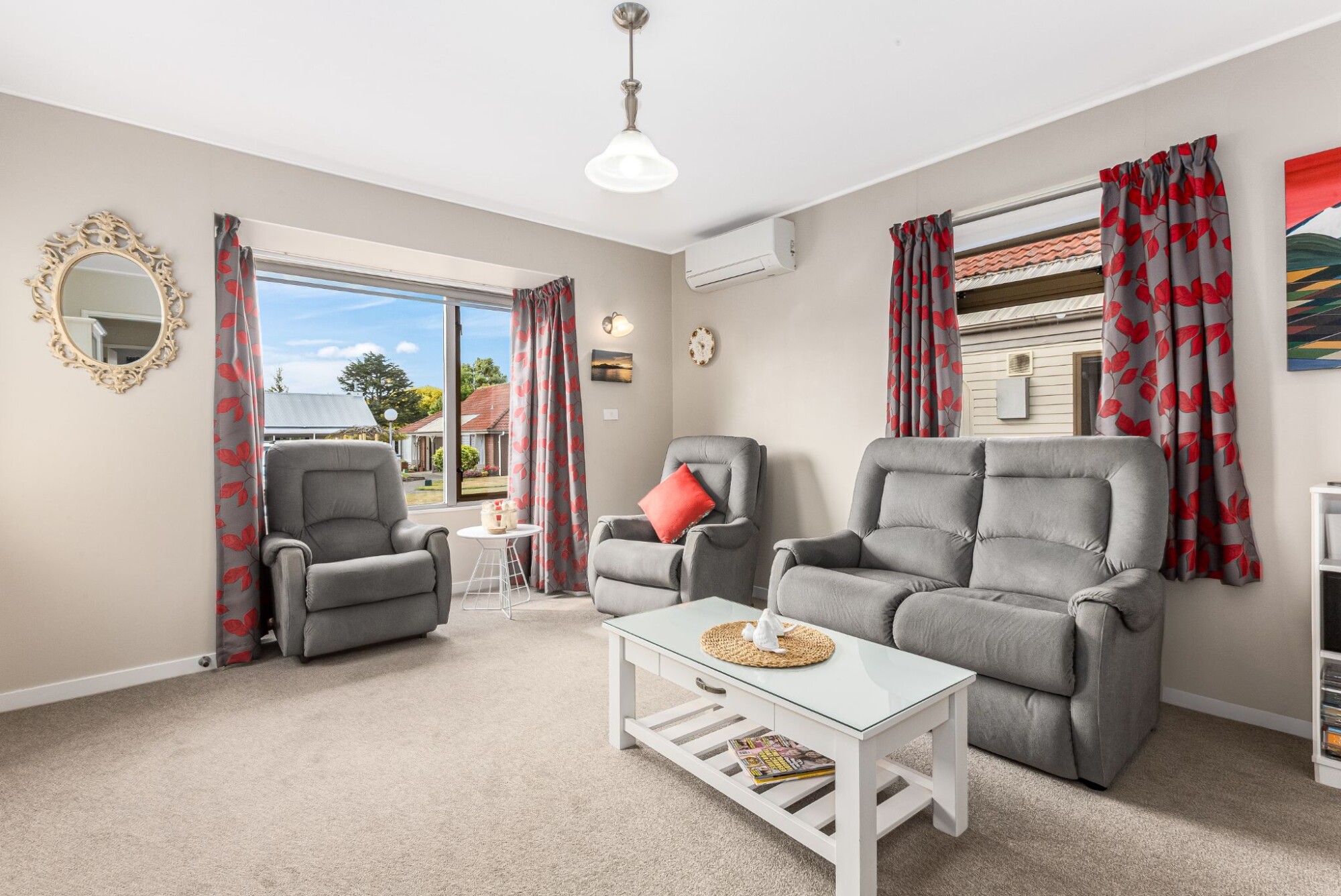 property carousel image 5