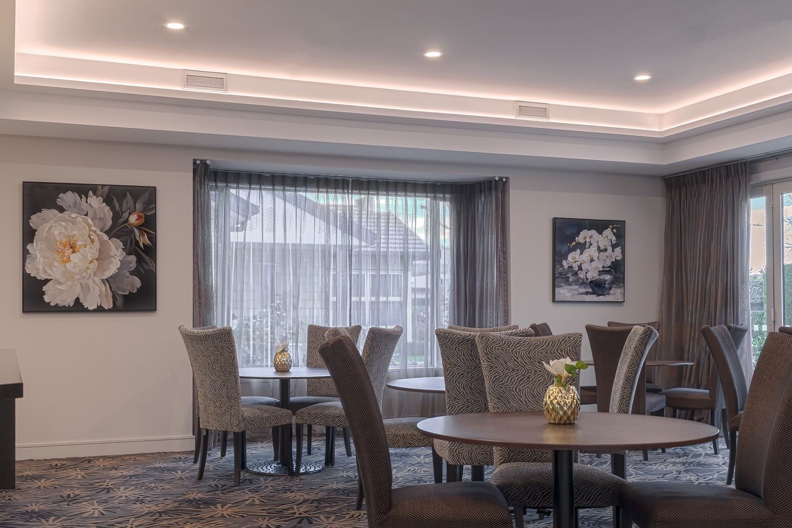 property carousel image 9