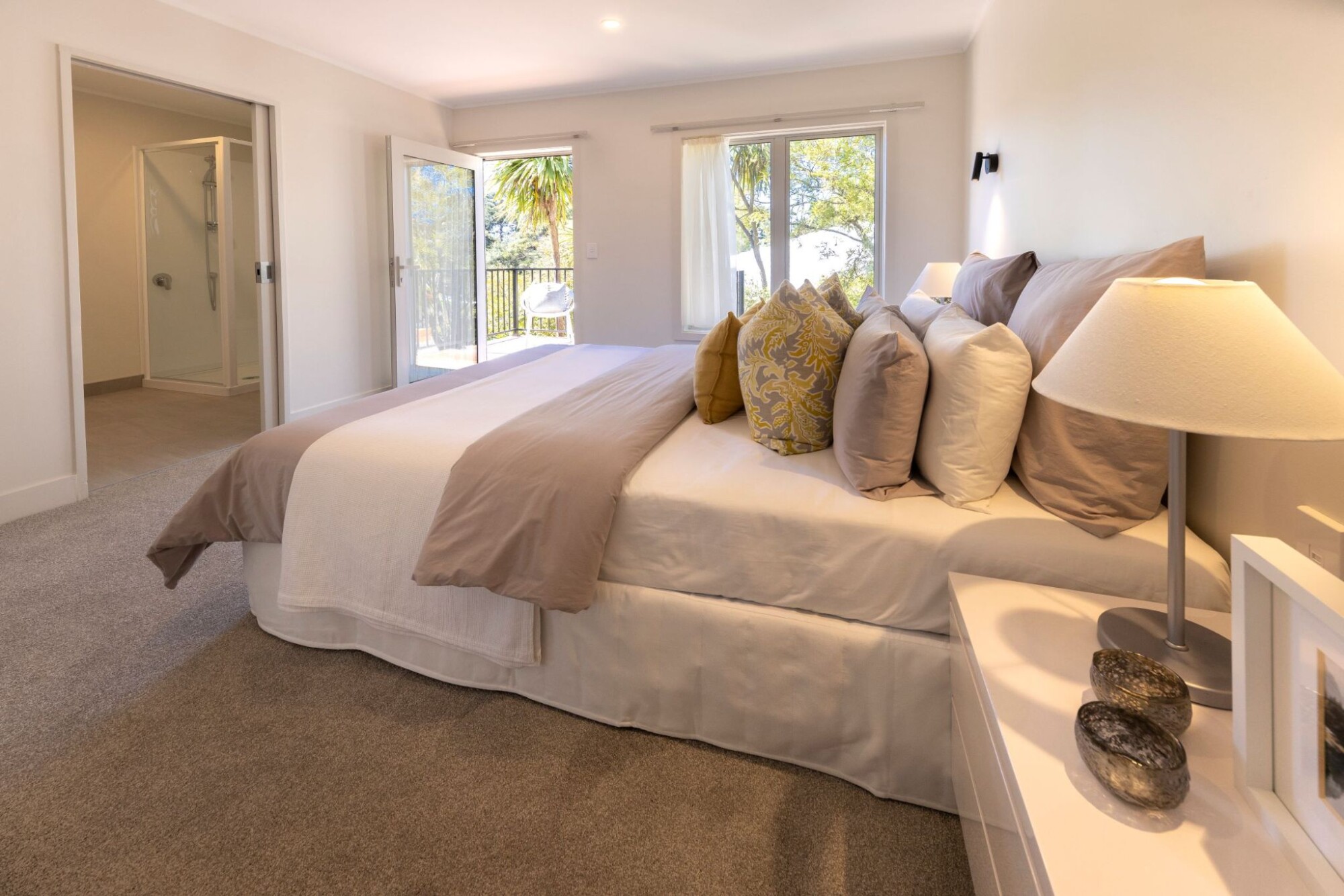 property carousel image 5