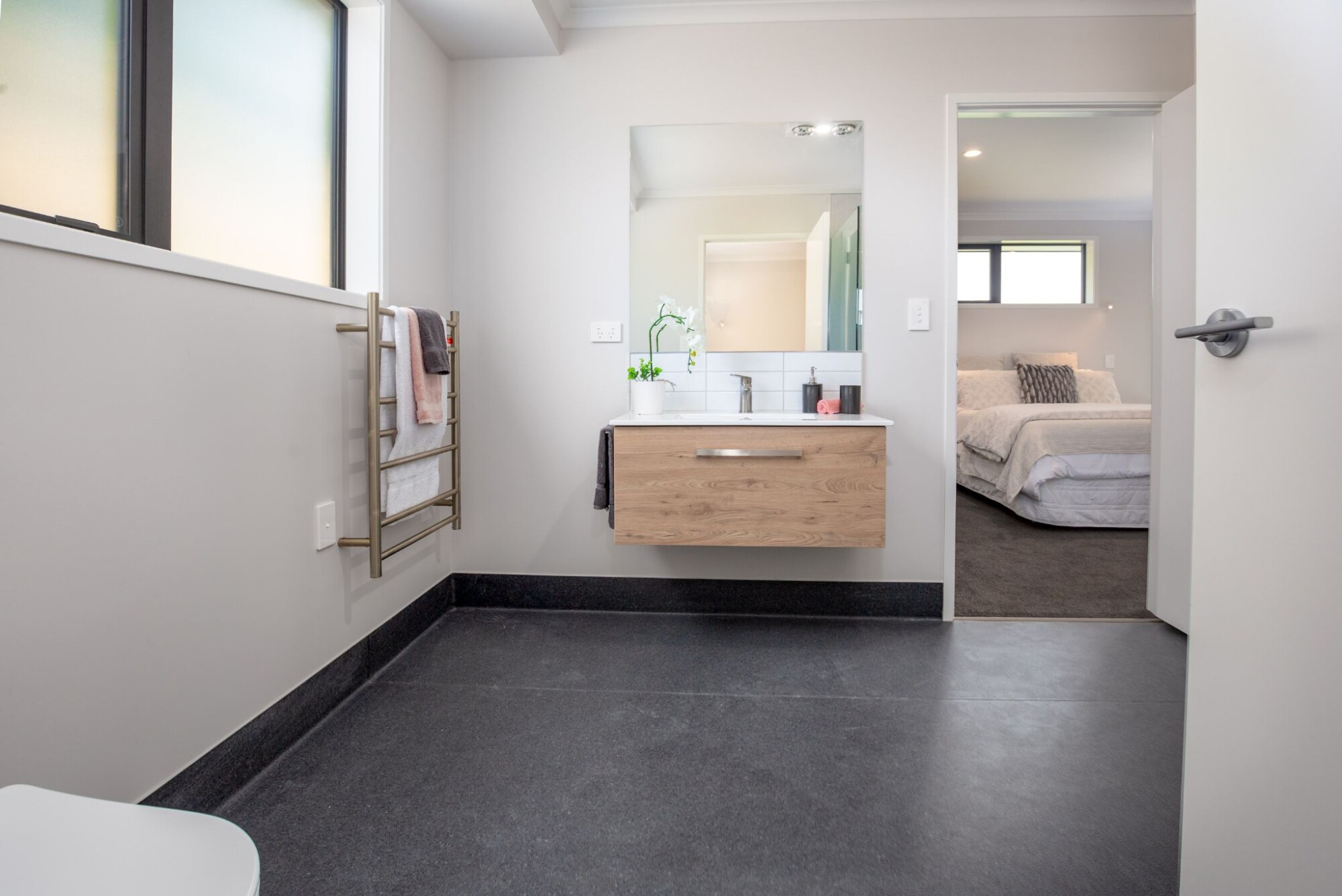 property carousel image 13