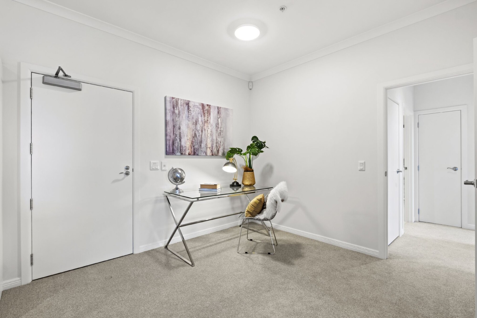 property carousel image 4