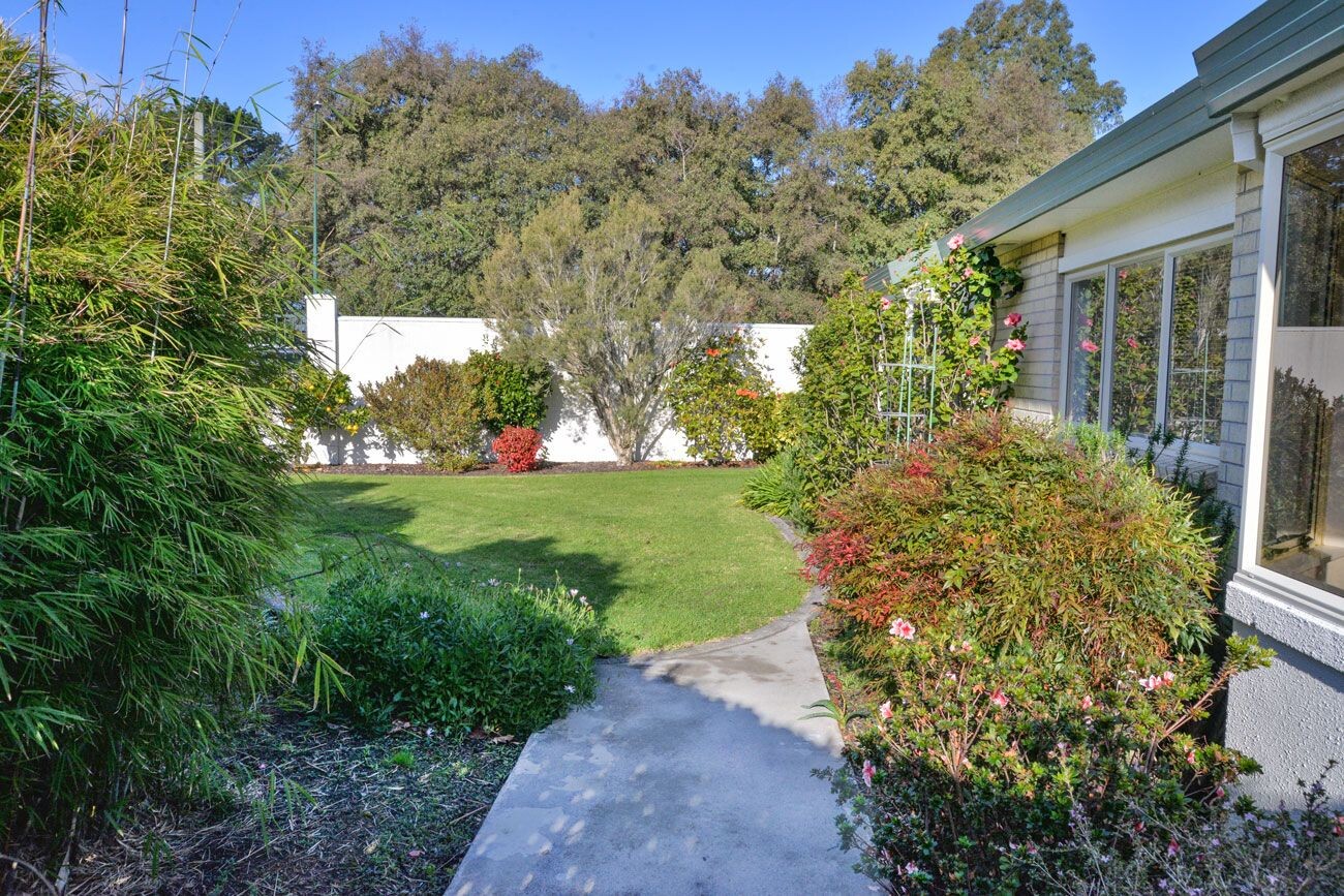 property carousel image 3