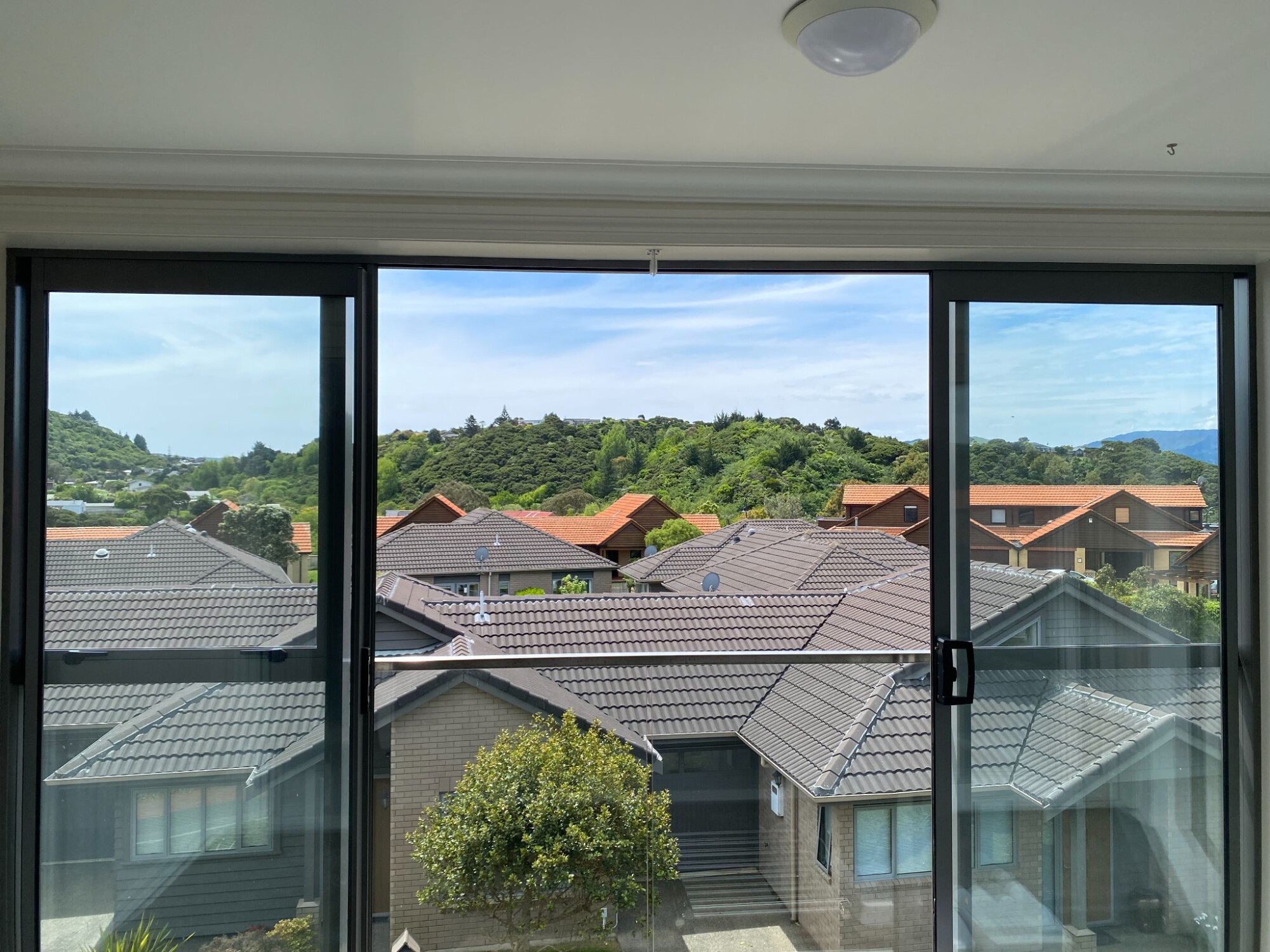 property carousel image 5