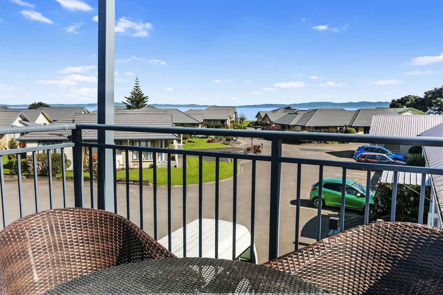 property carousel image 9