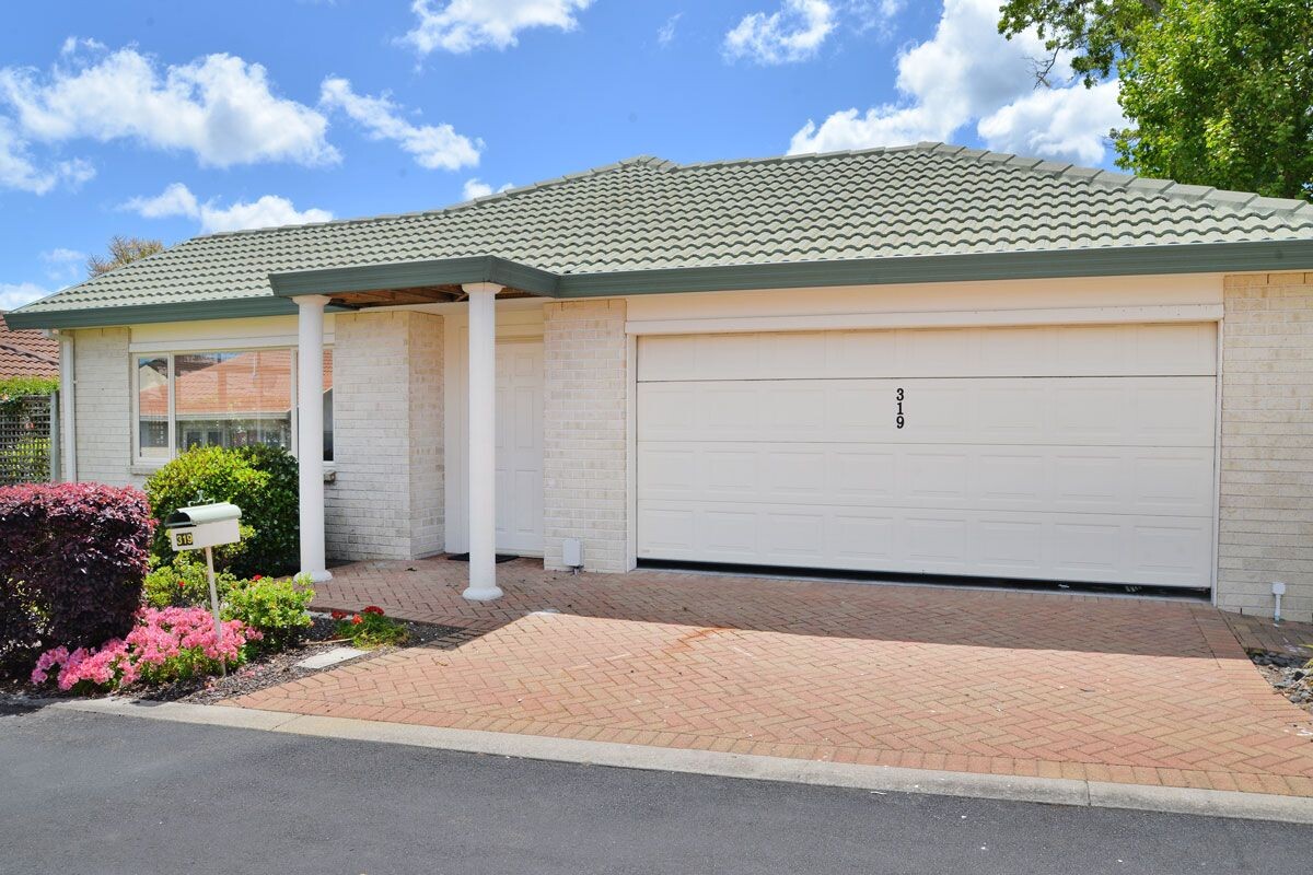 property carousel image 1