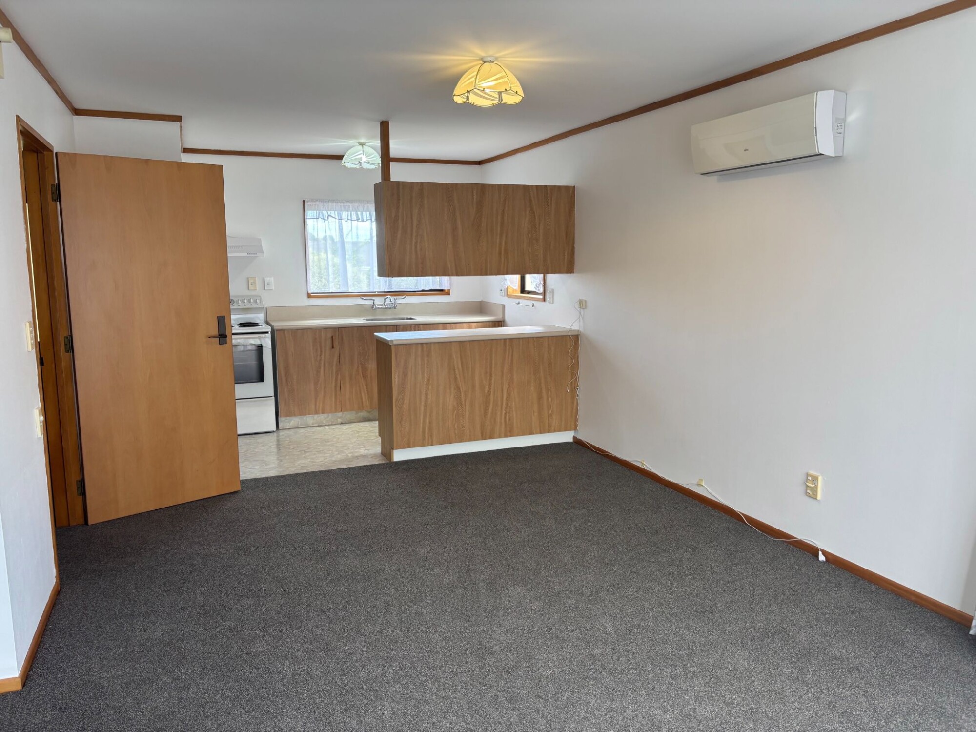 property carousel image 8