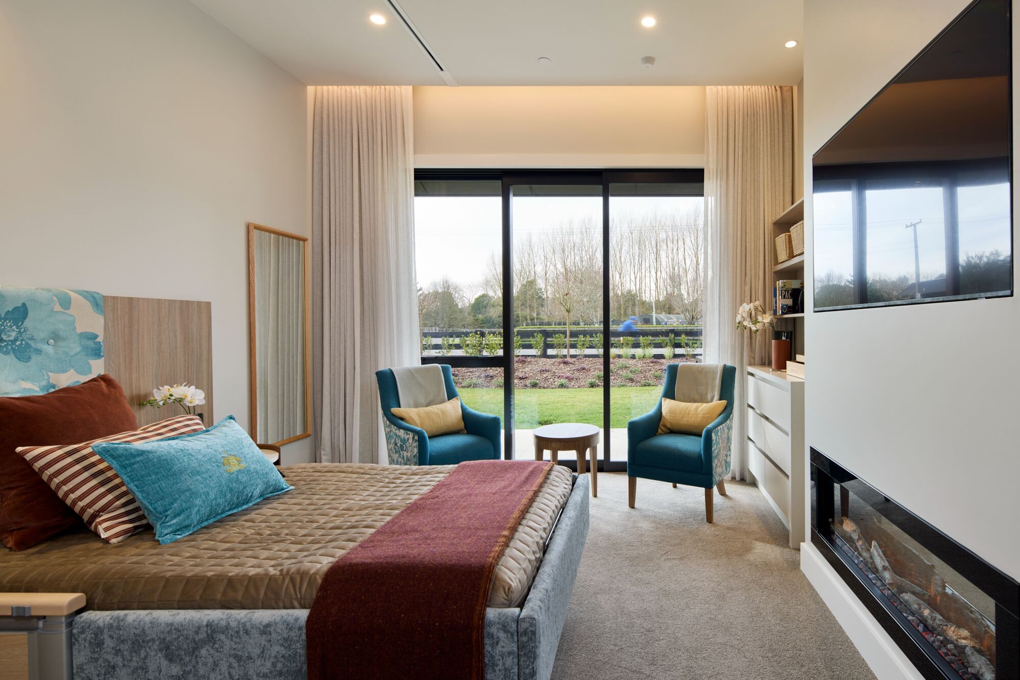 property carousel image 1