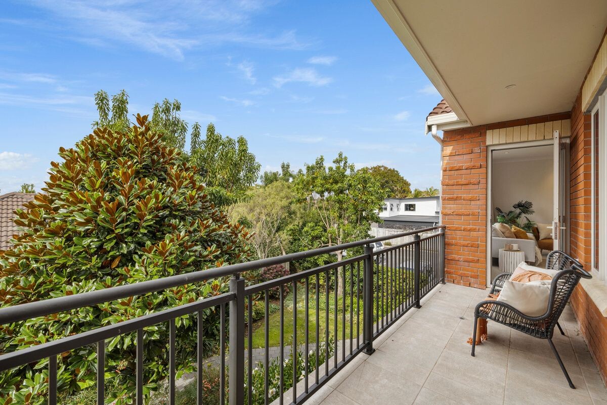 property carousel image 7