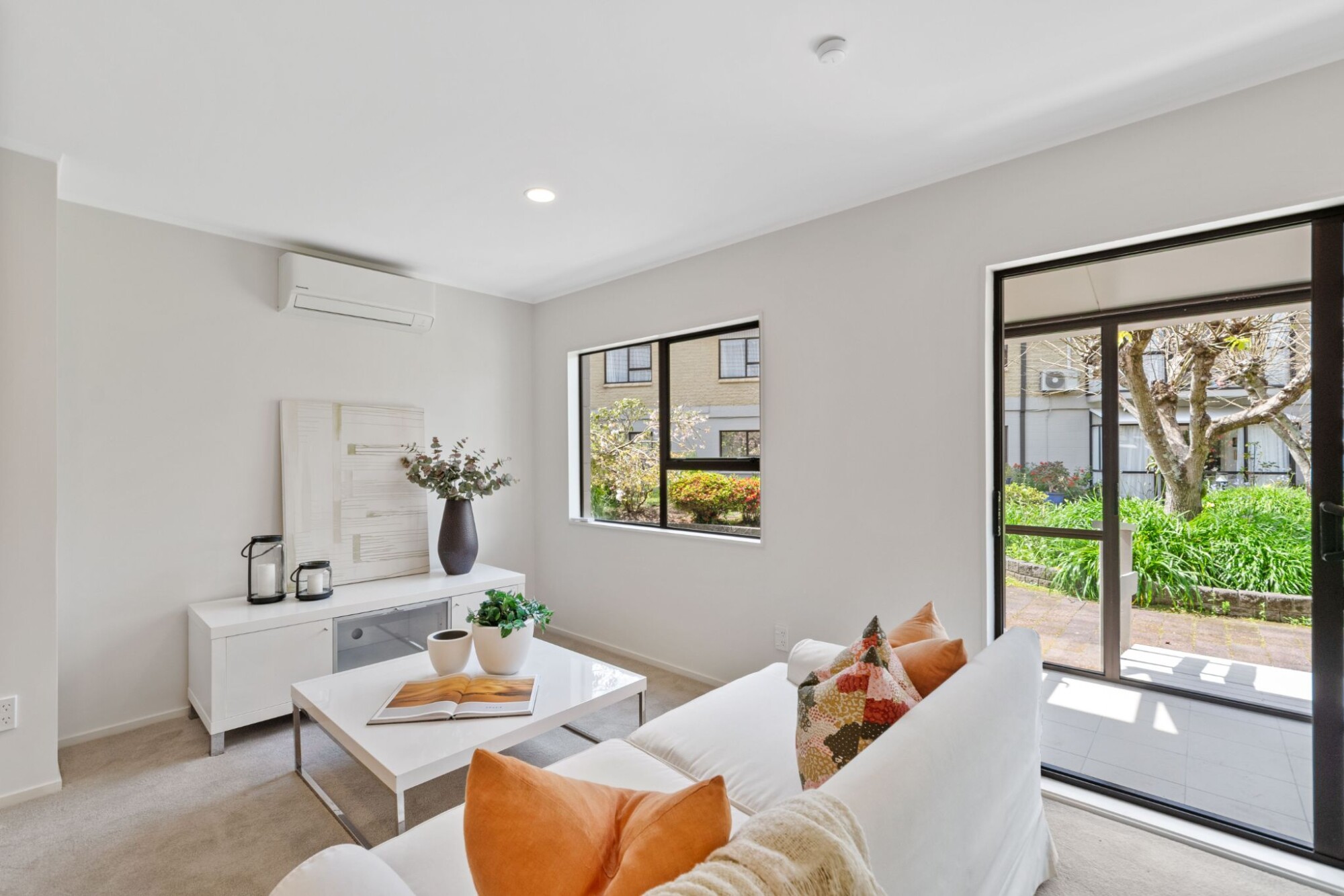 property carousel image 5