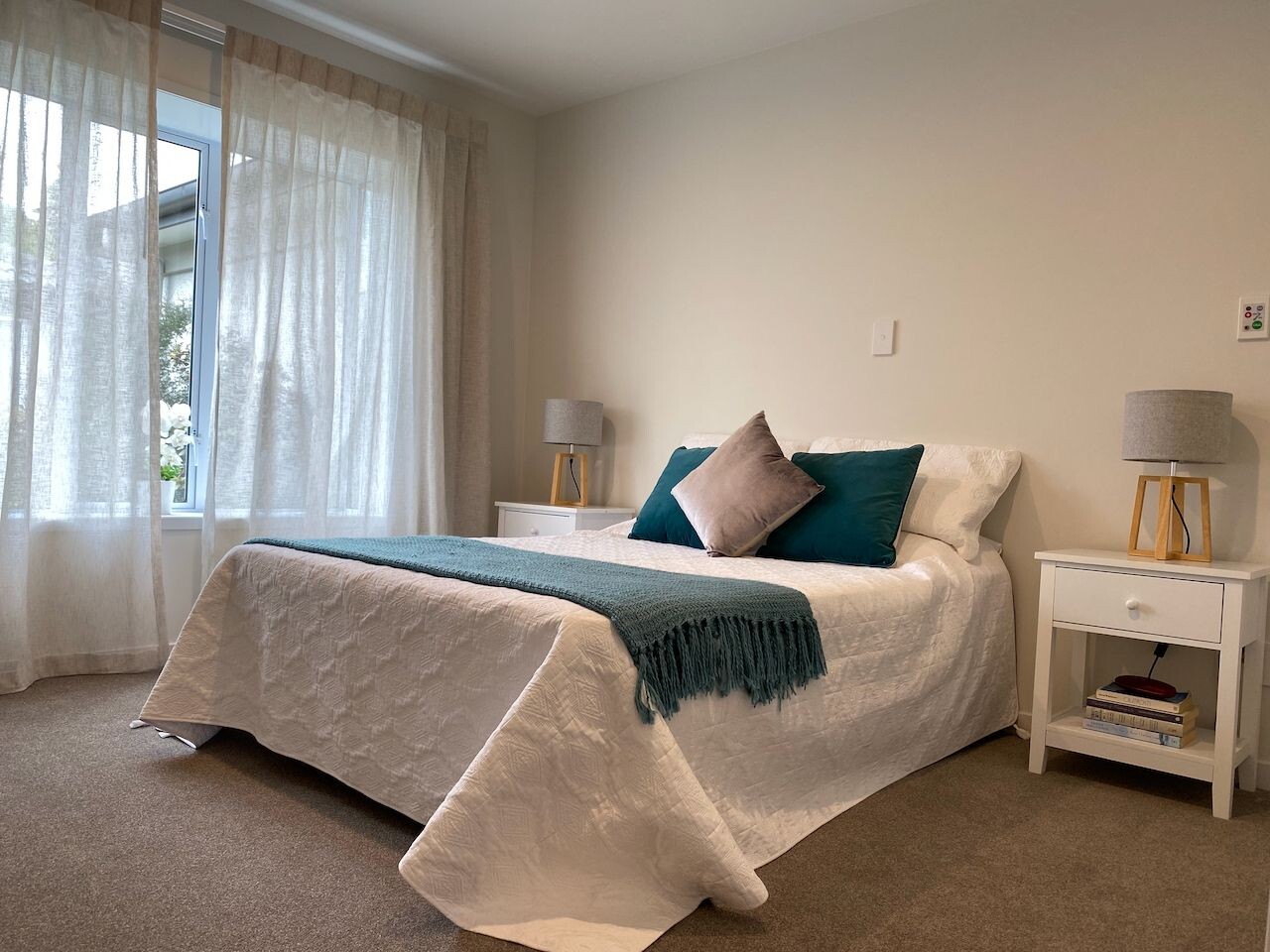 property carousel image 1