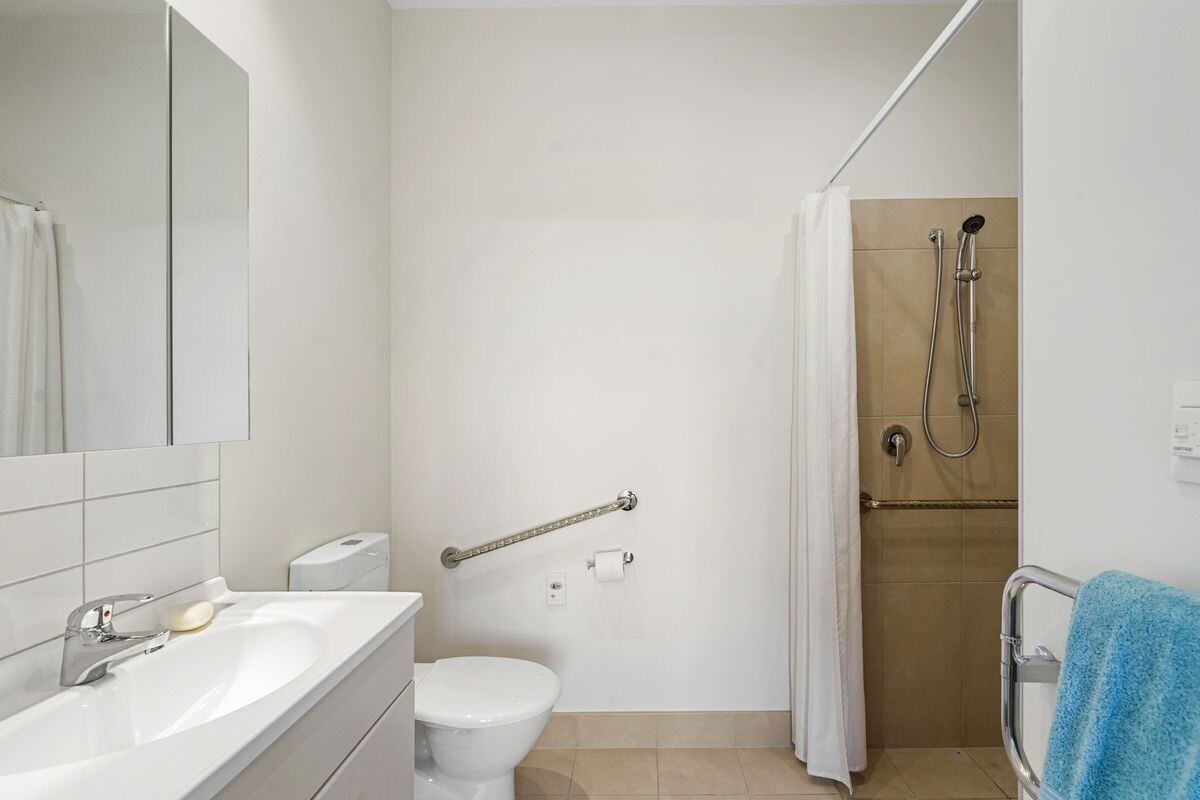 property carousel image 4