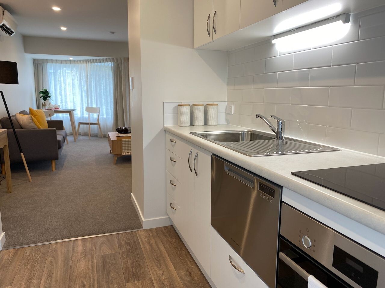 property carousel image 2