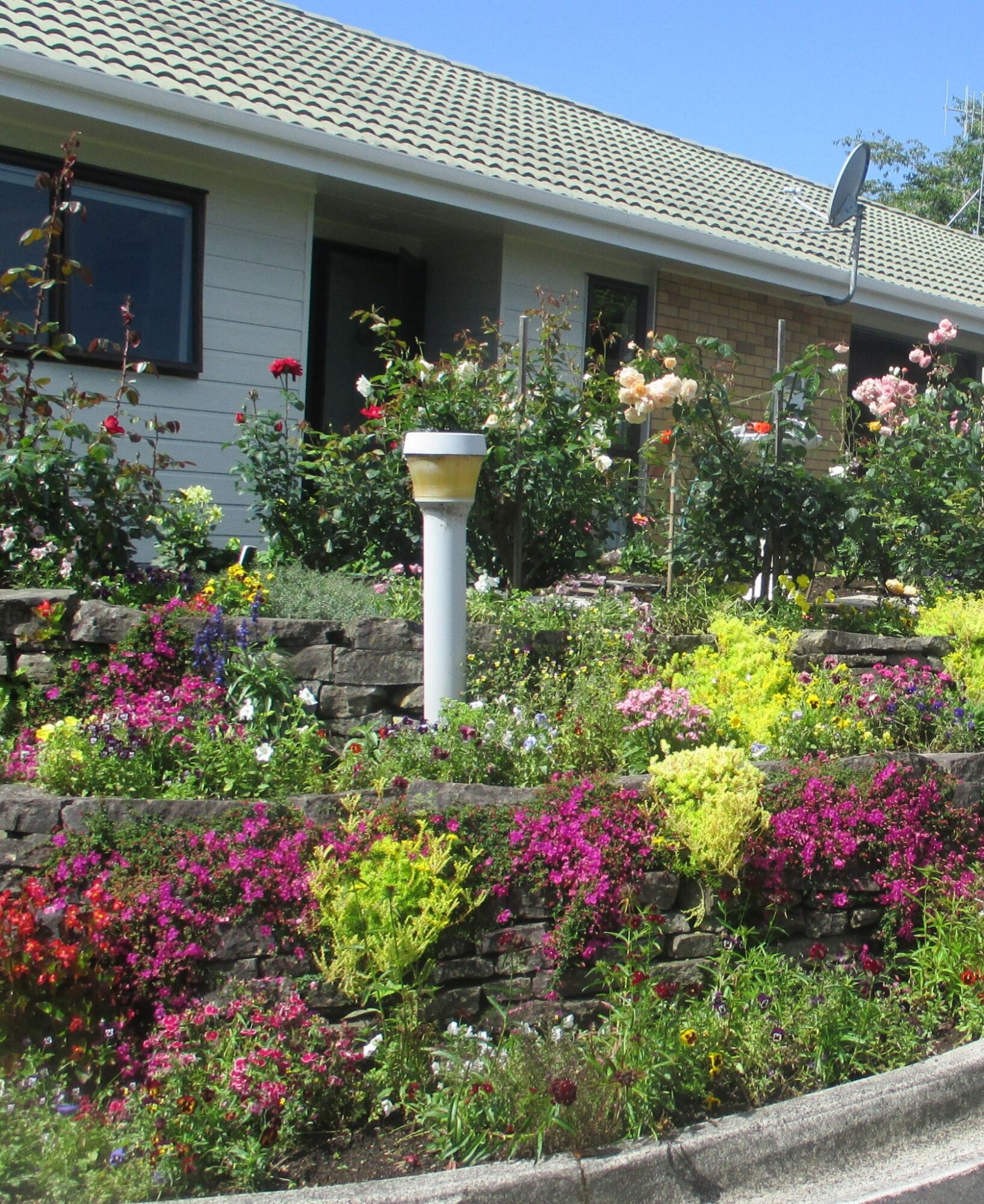 property carousel image 1