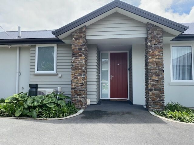 property carousel image 18