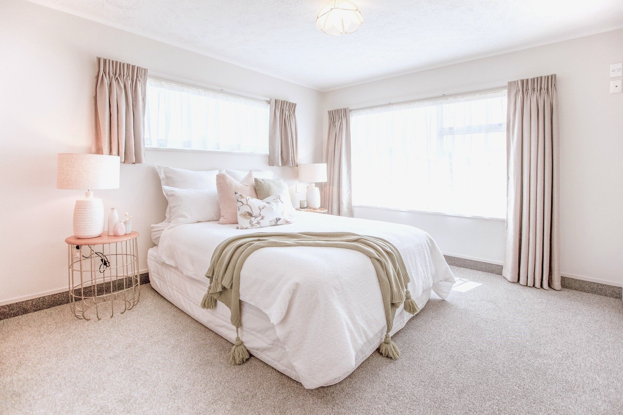 property carousel image 3