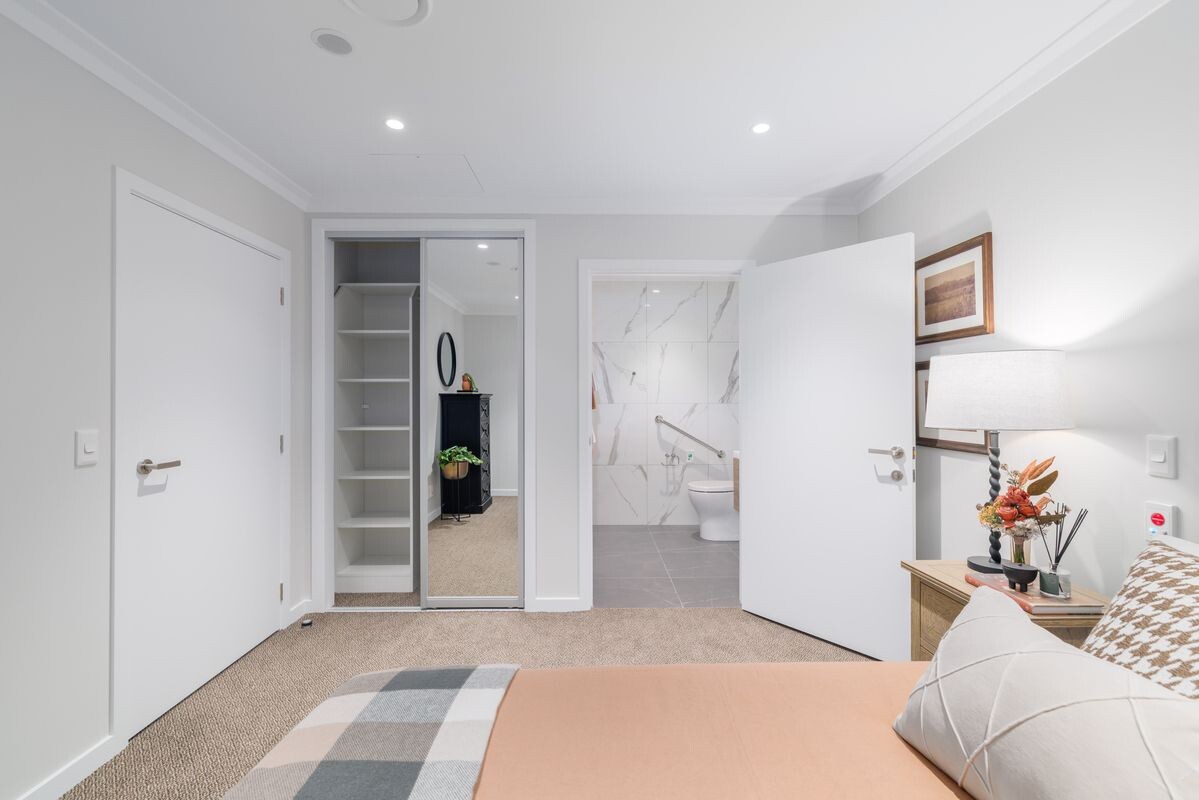 property carousel image 3