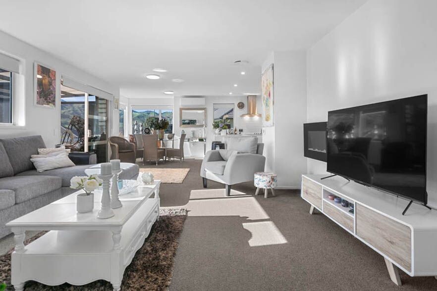 property carousel image 6