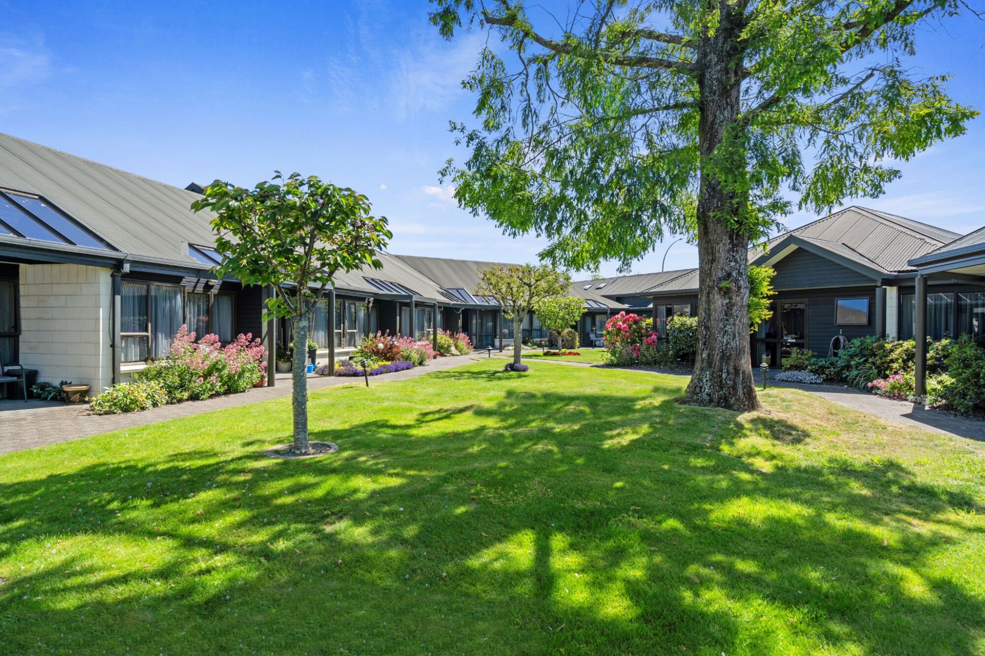 property carousel image 4