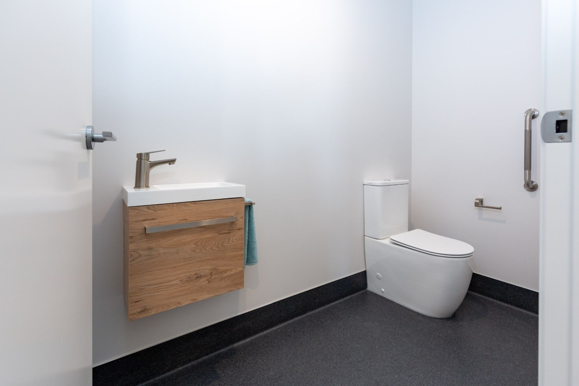 property carousel image 14