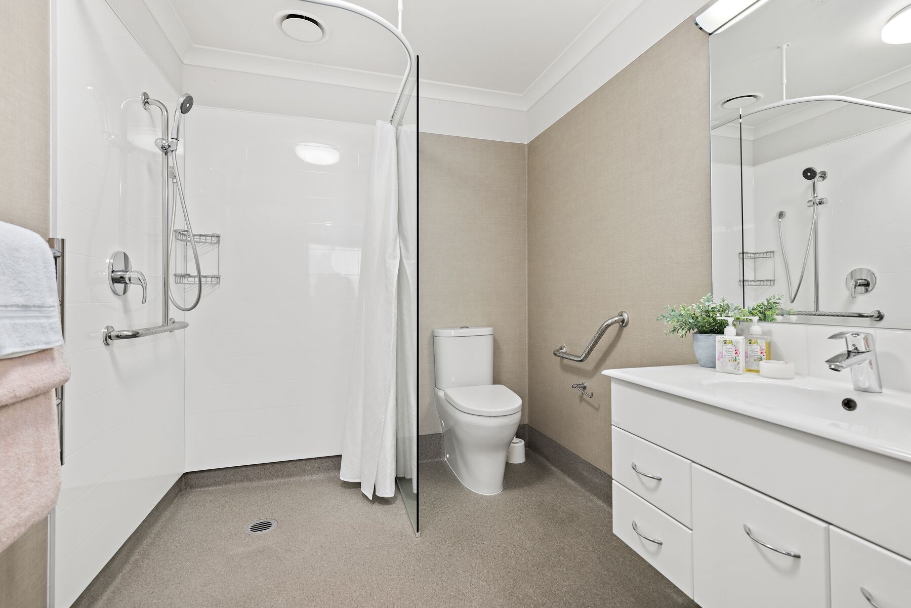 property carousel image 10