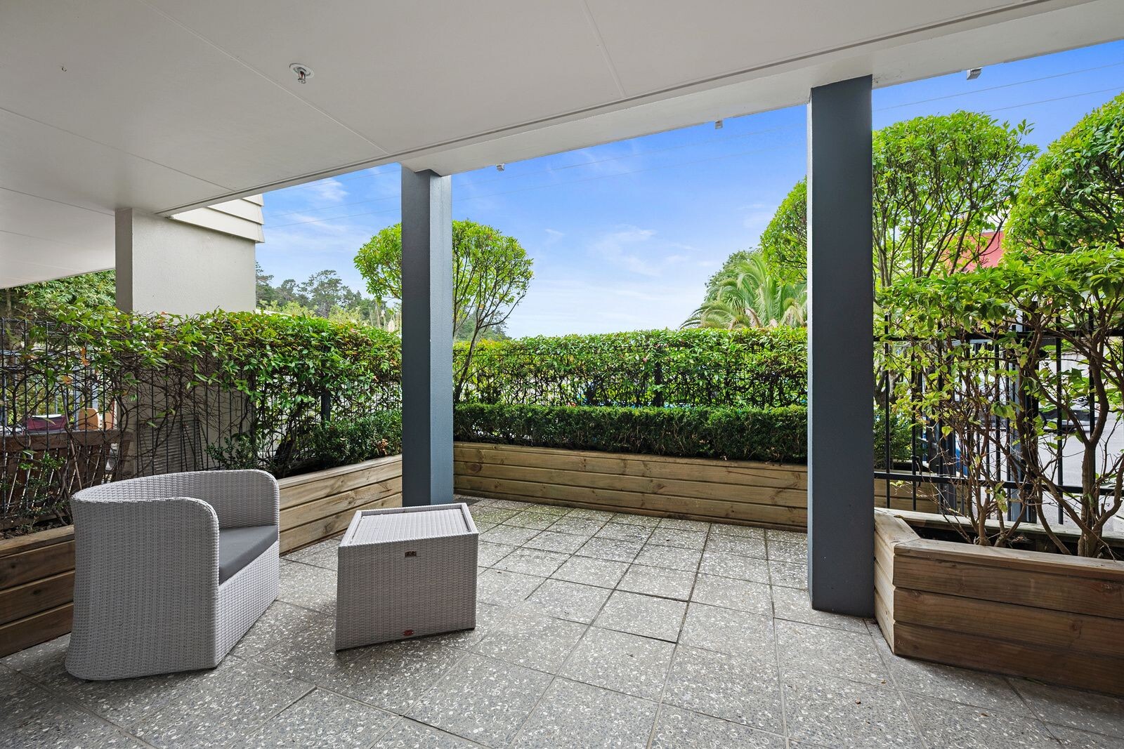 property carousel image 3