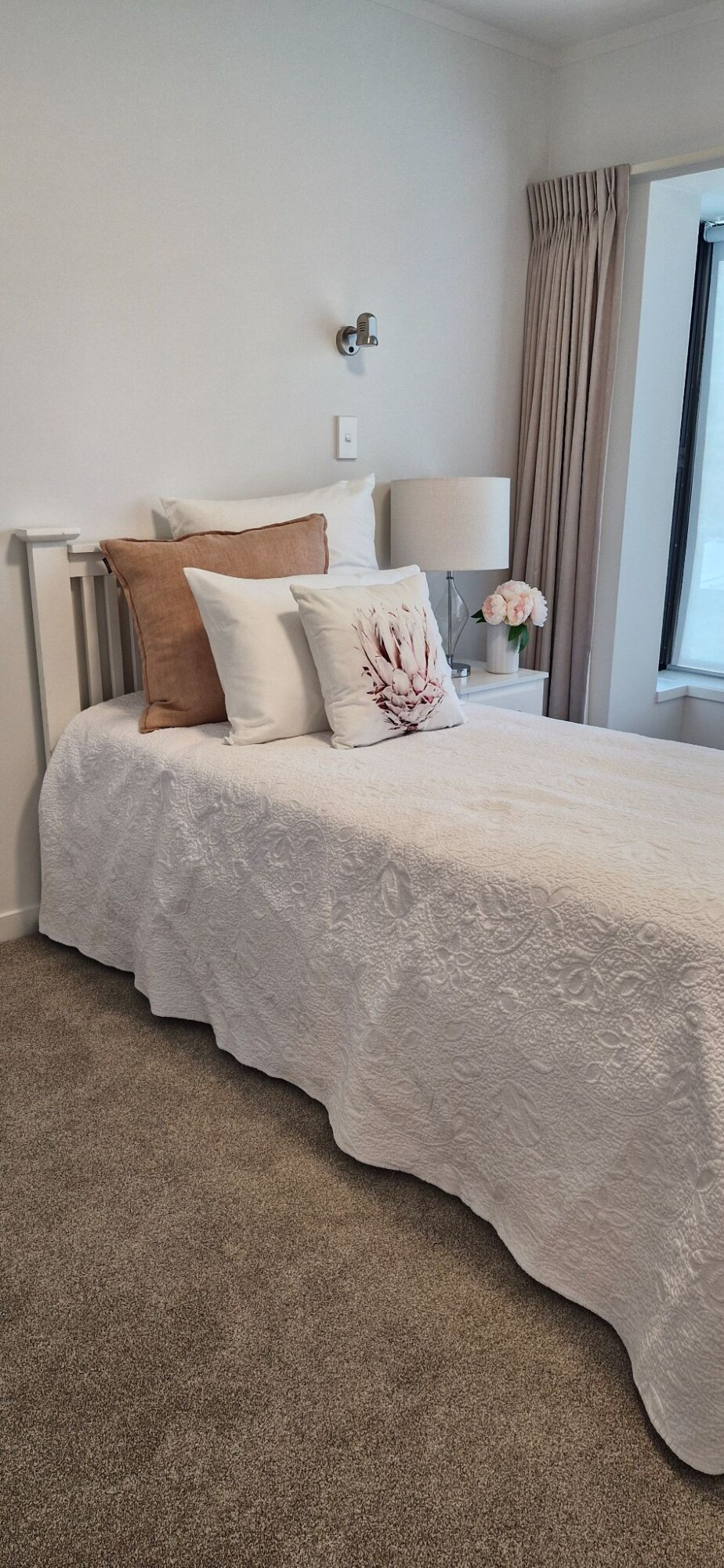 property carousel image 9