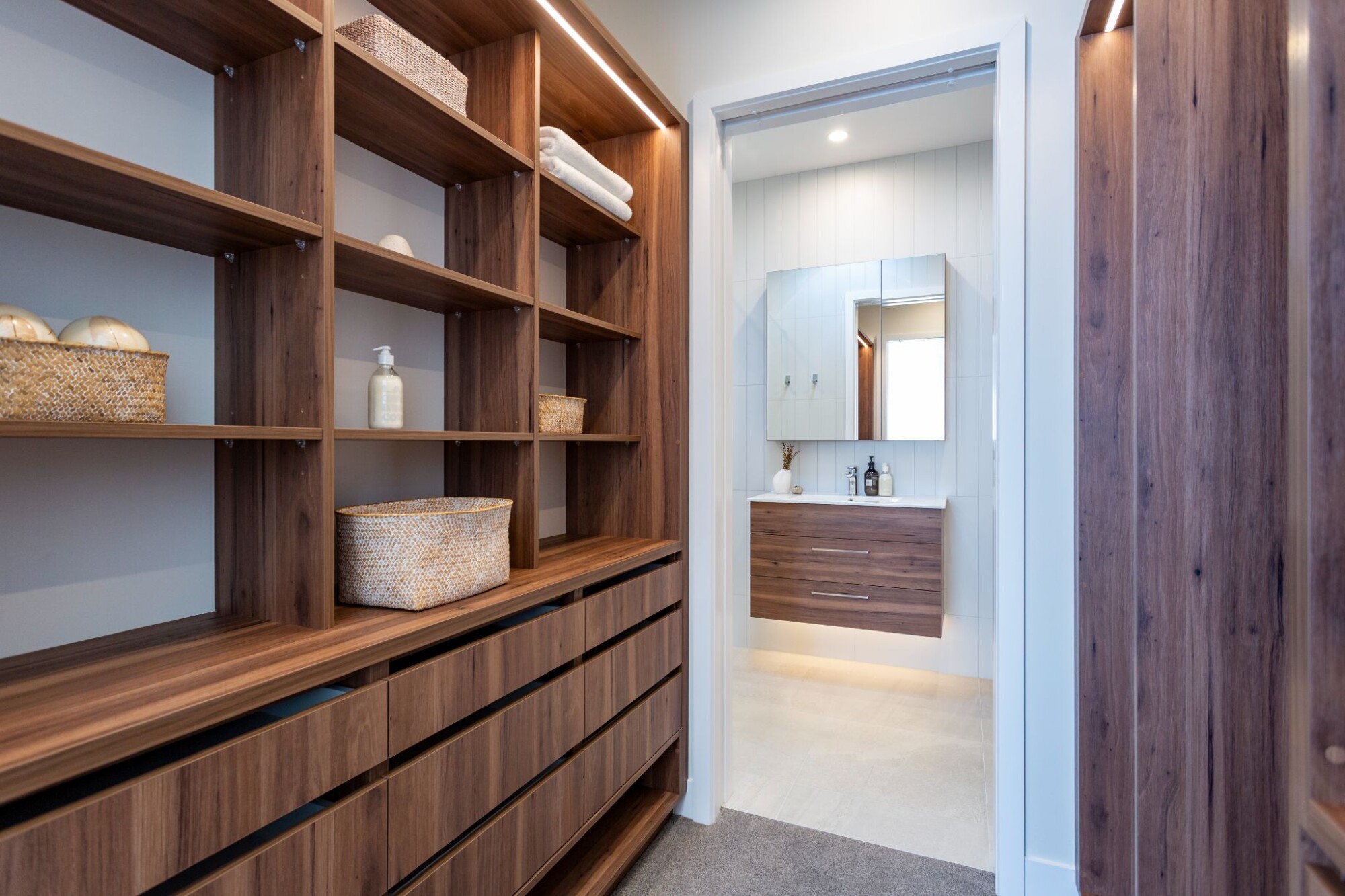 property carousel image 6