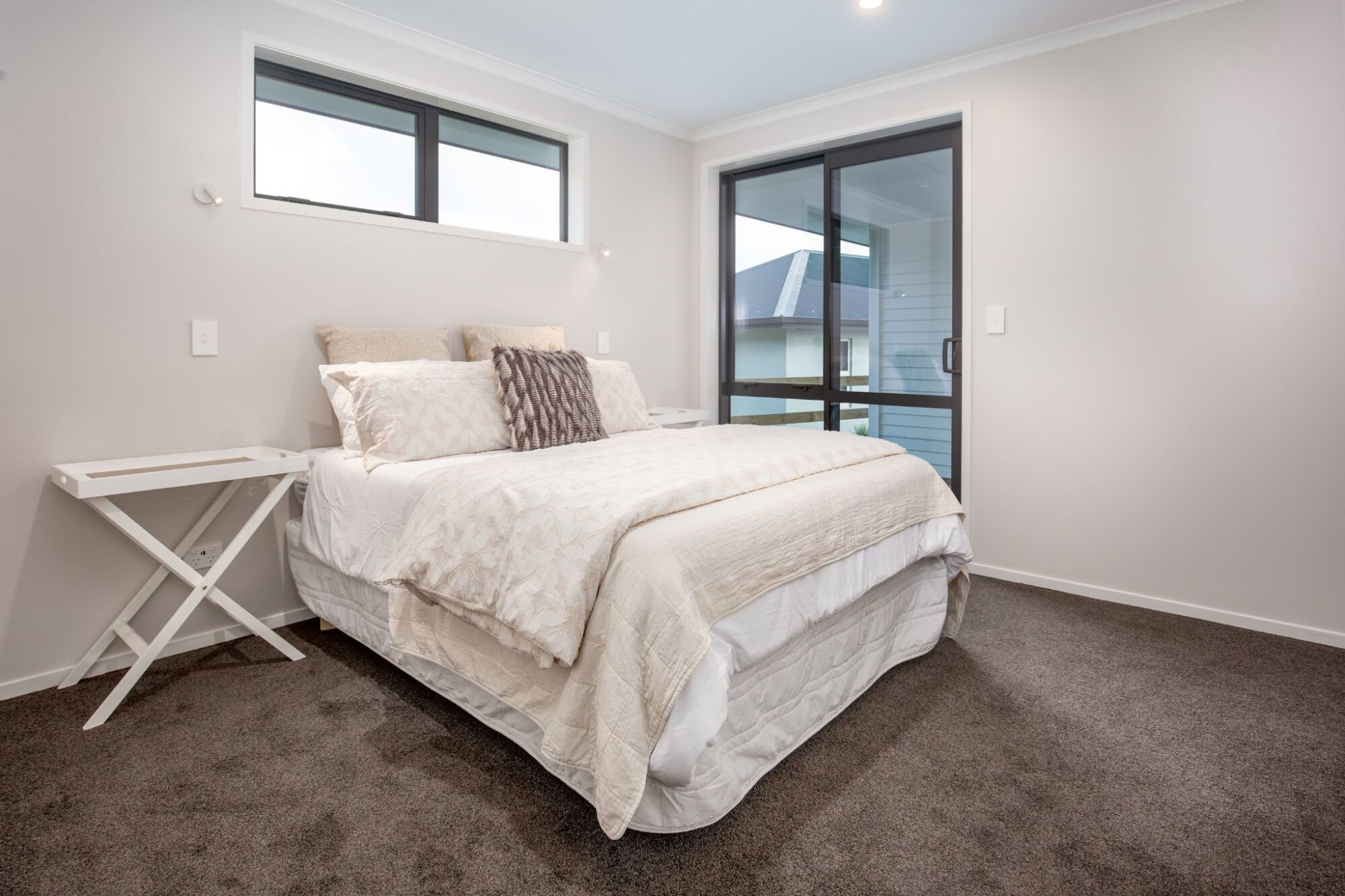 property carousel image 9