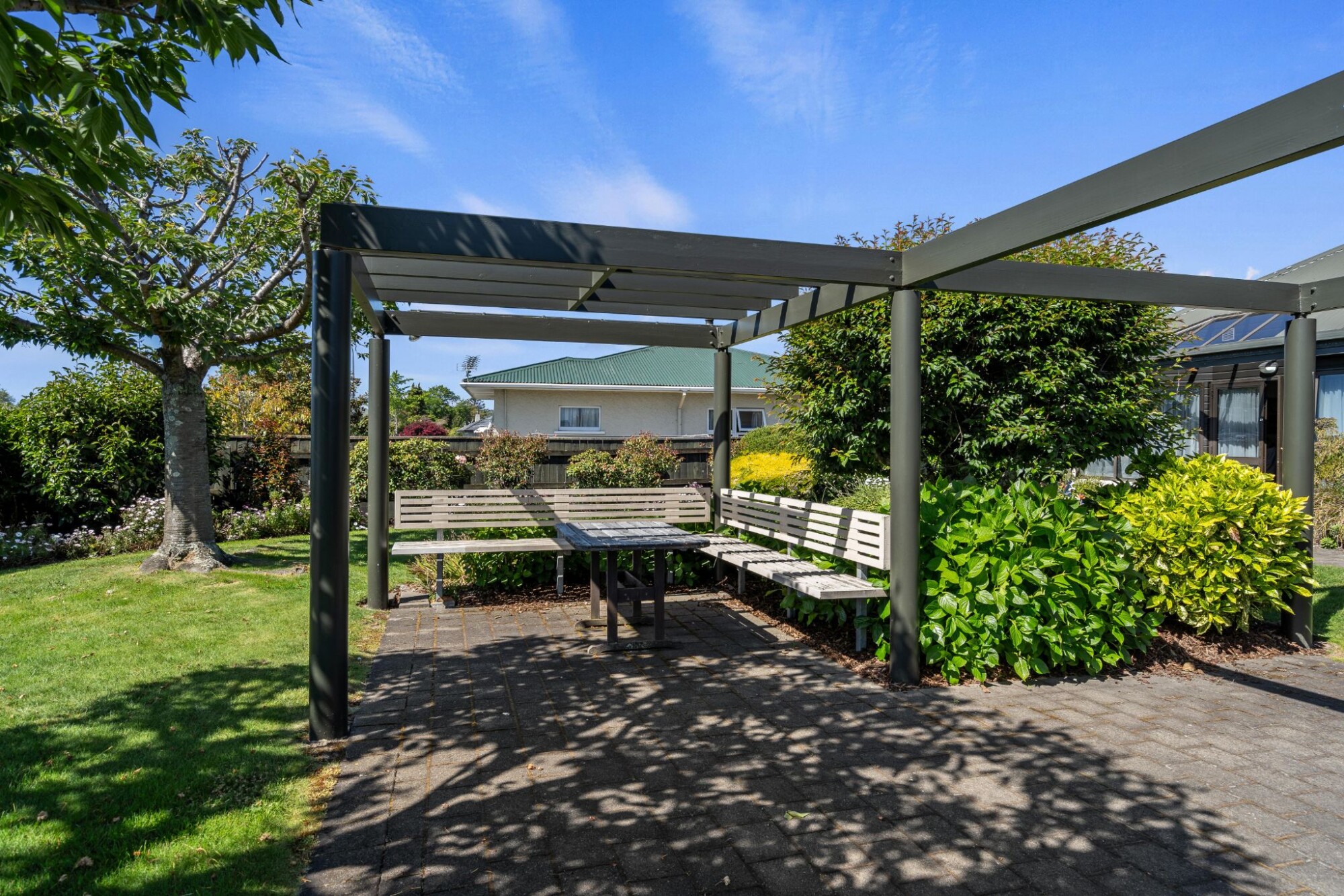 property carousel image 6