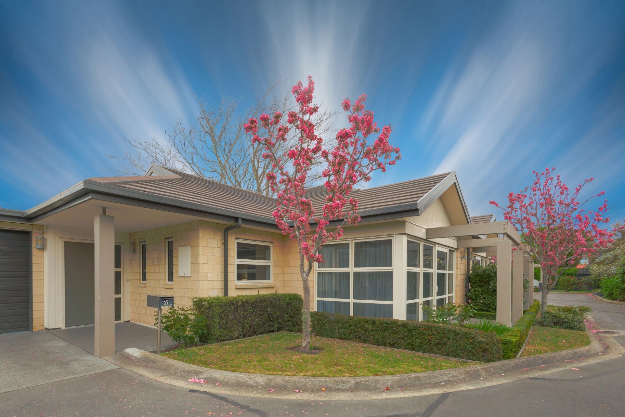 property carousel image 1