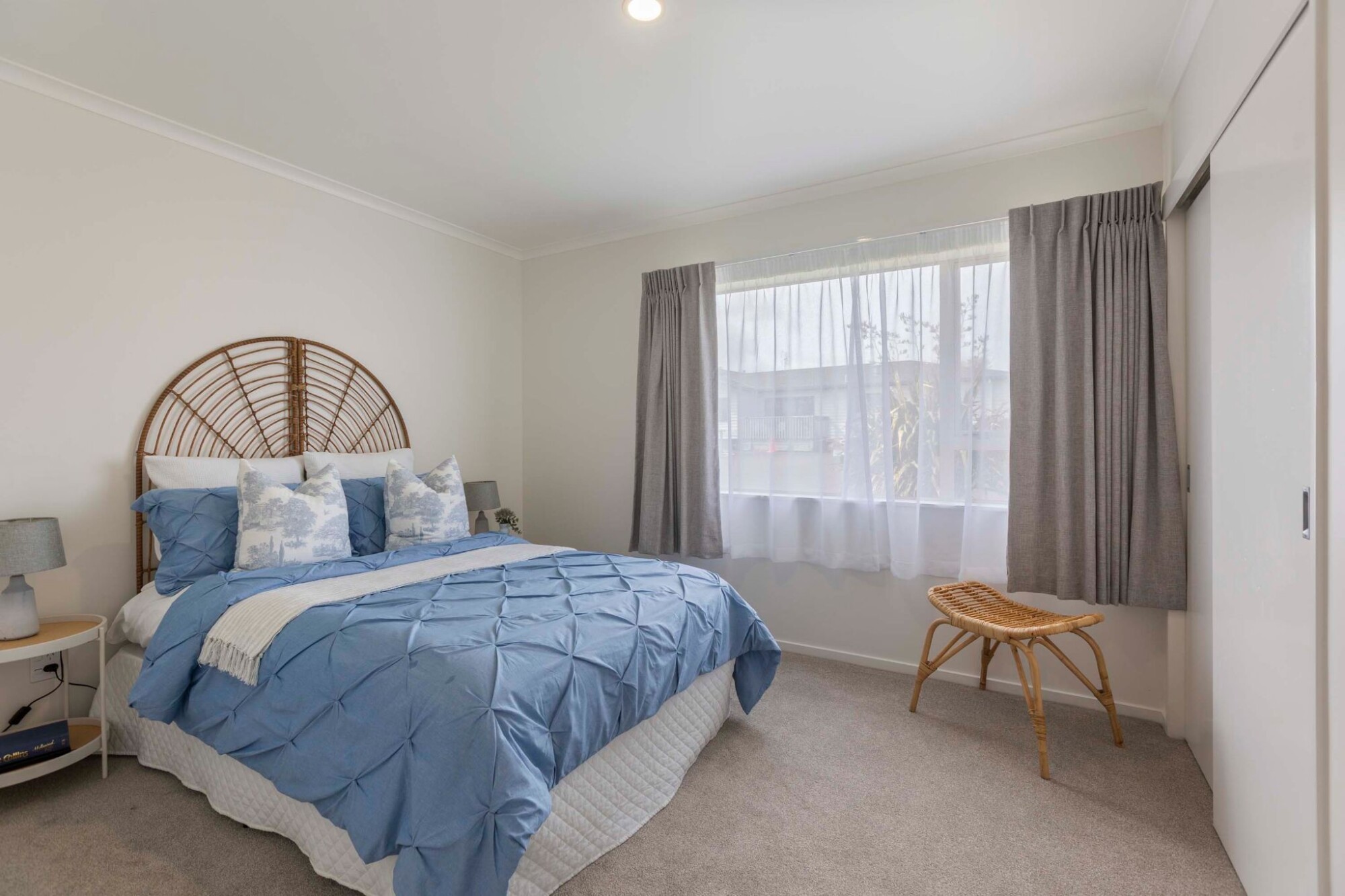 property carousel image 6