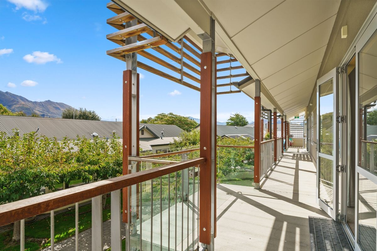 property carousel image 1