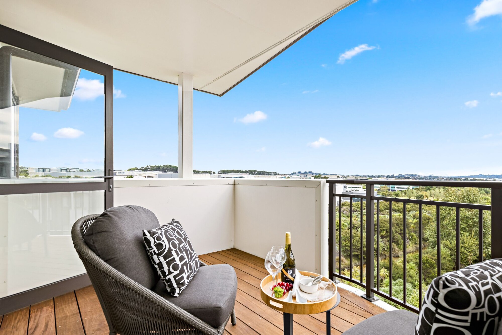 property carousel image 12